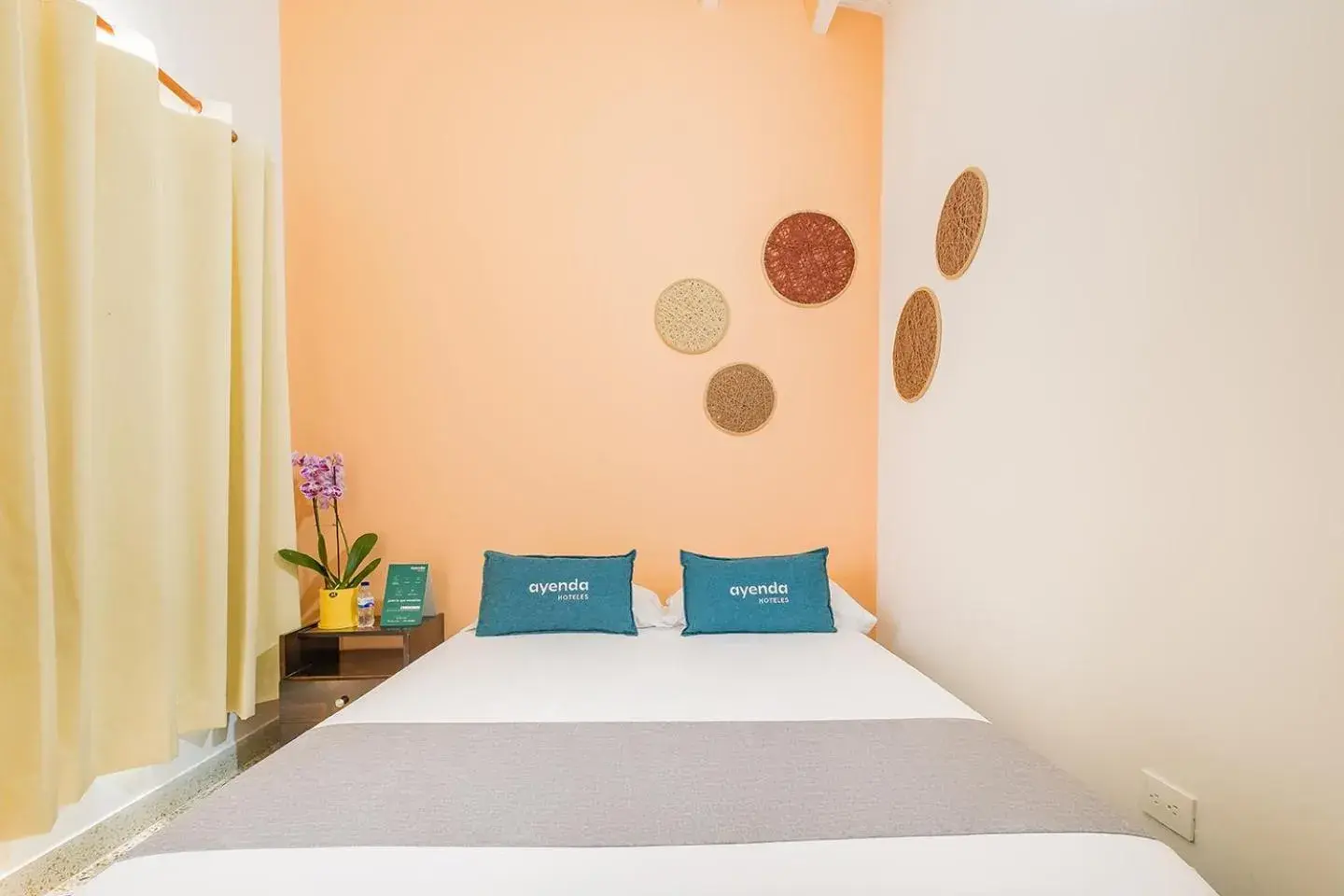 Double Room with Private External Bathroom in Casa de Pinos Hotel Double Room with Private External Bathroom in Casa de Pinos Hotel