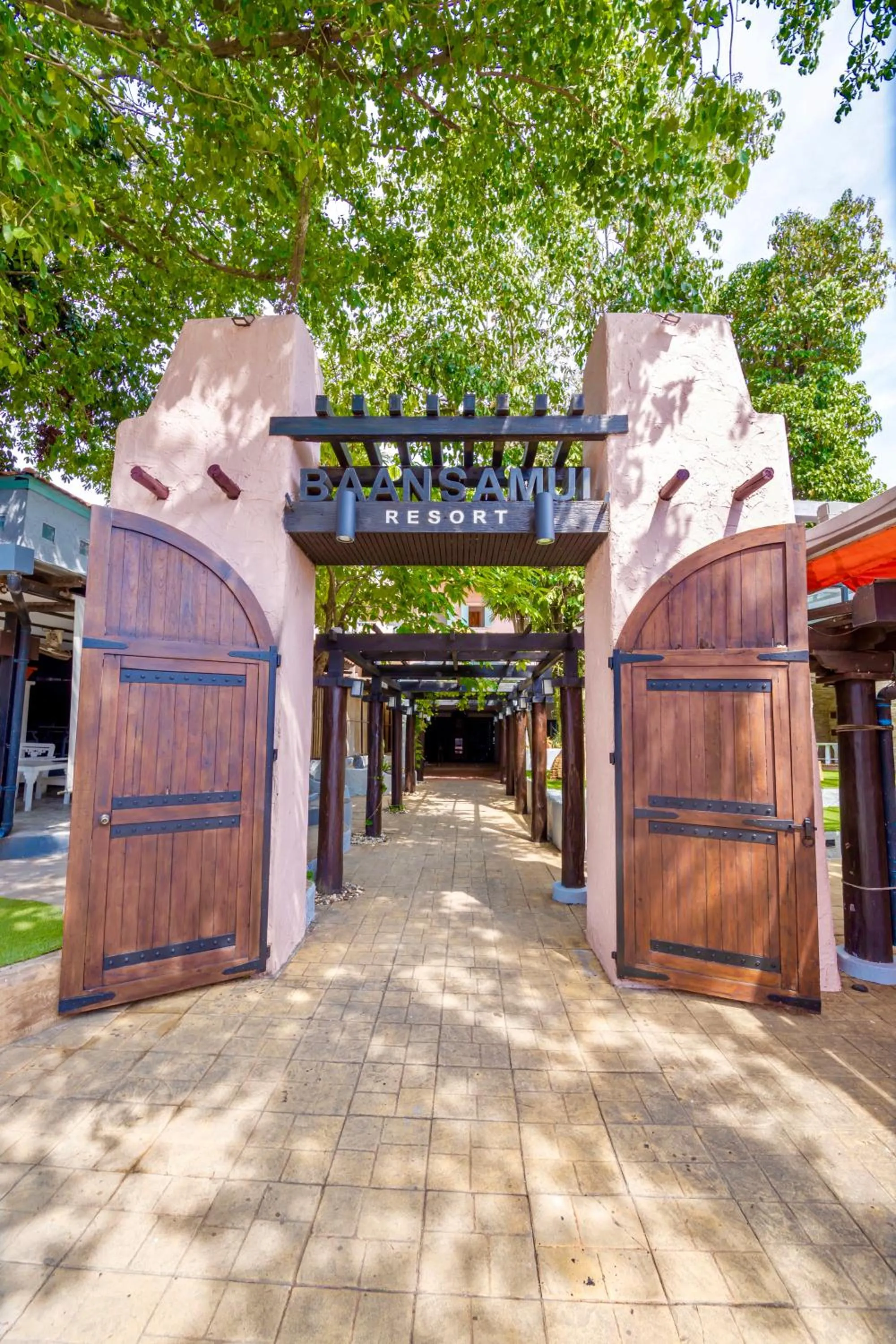 Property building in Baan Samui Resort - SHA Extra Plus