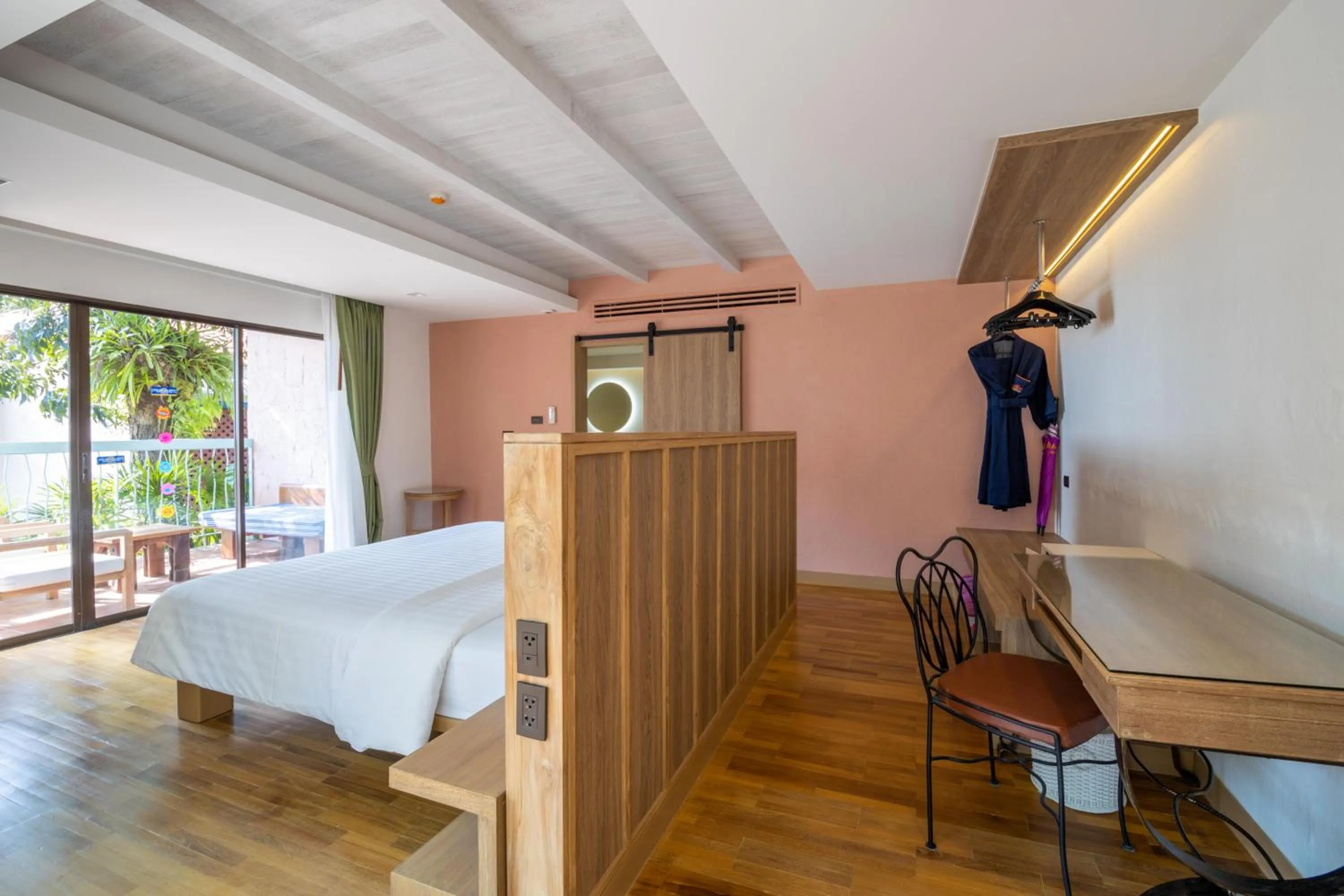 Garden, Bed in Baan Samui Resort - SHA Extra Plus