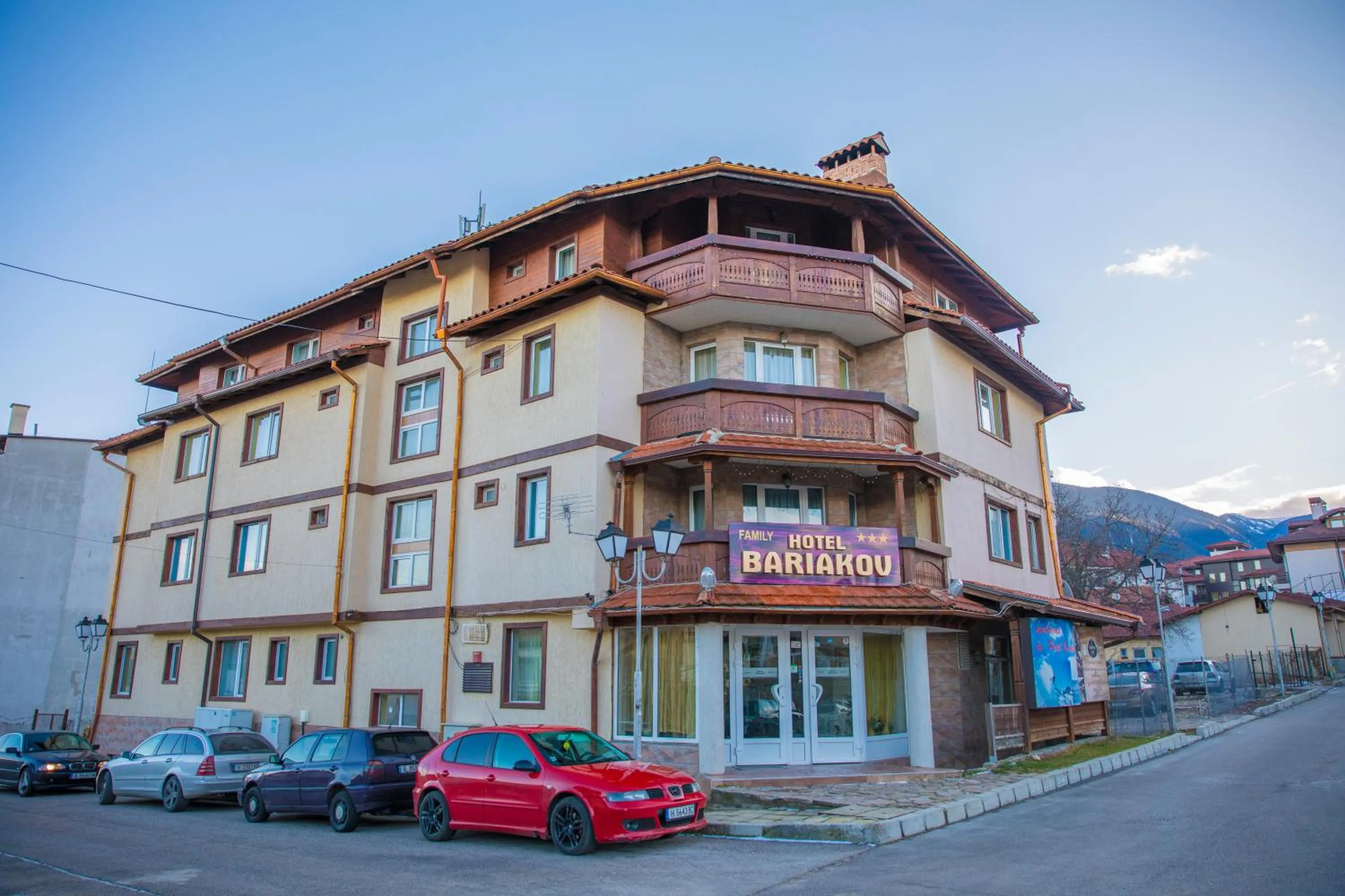 Facade/entrance in Bariakov Family Hotel