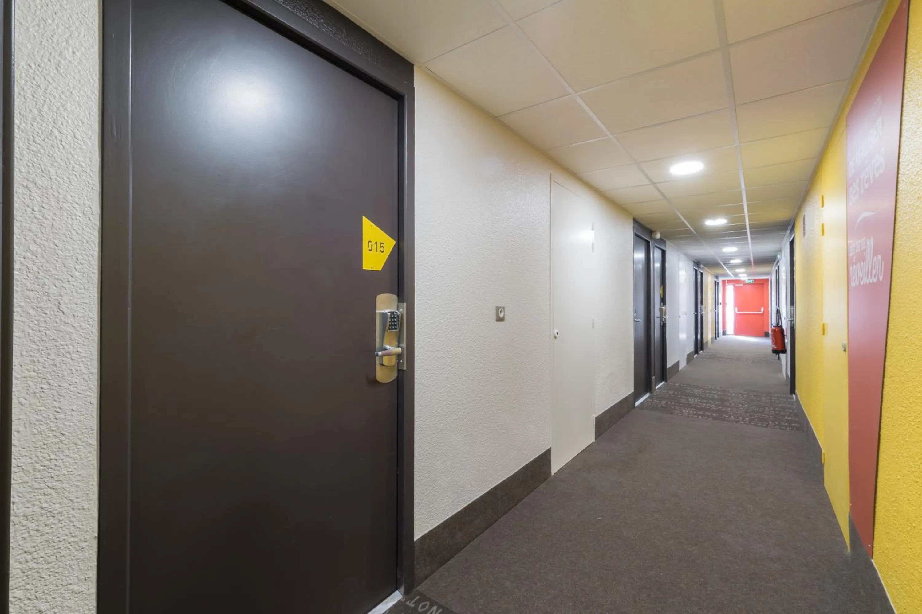 Decorative detail in B&B HOTEL Aix-en-Provence Pont de l'Arc