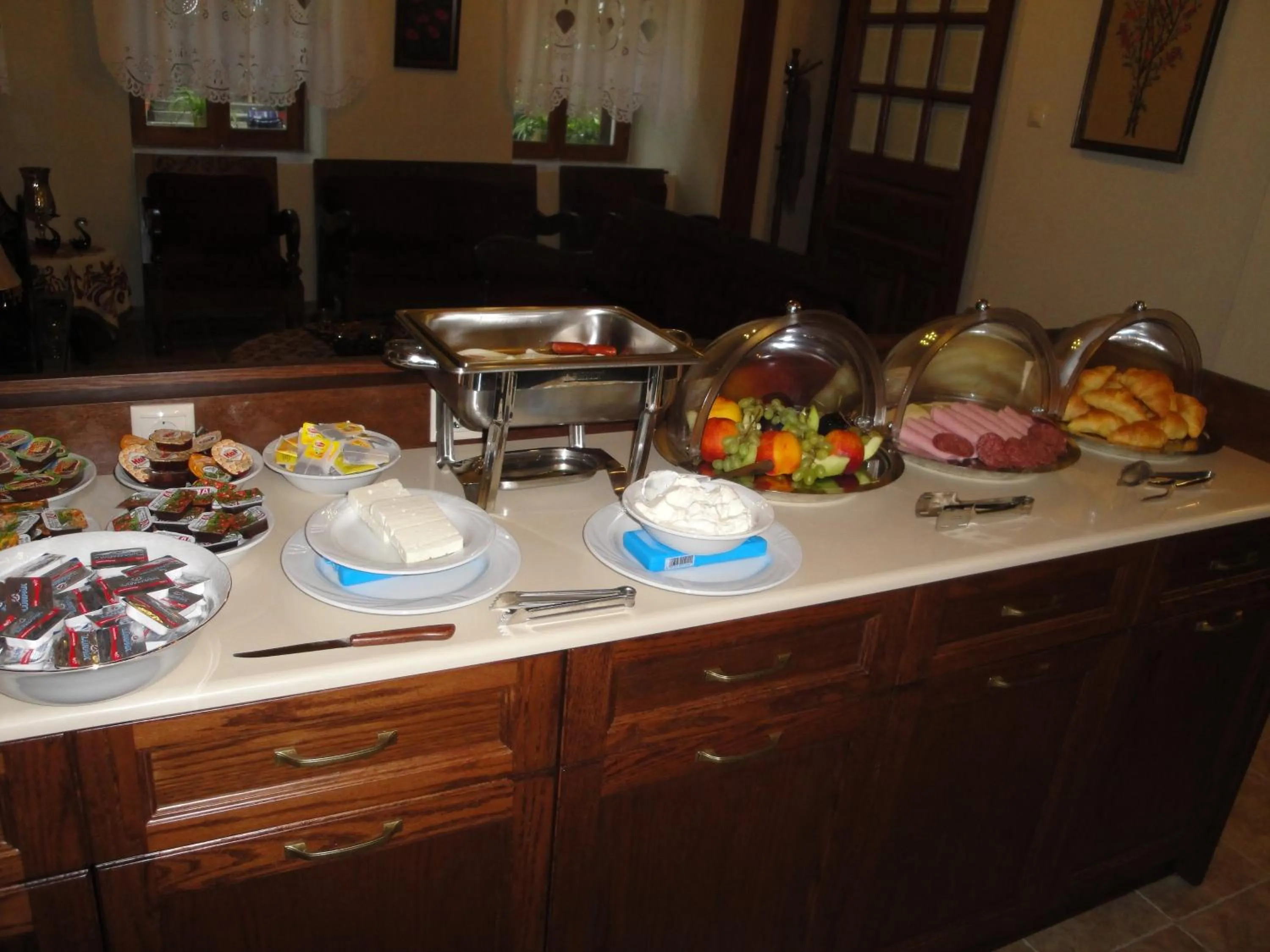 Buffet breakfast in Hotel Filoxenia