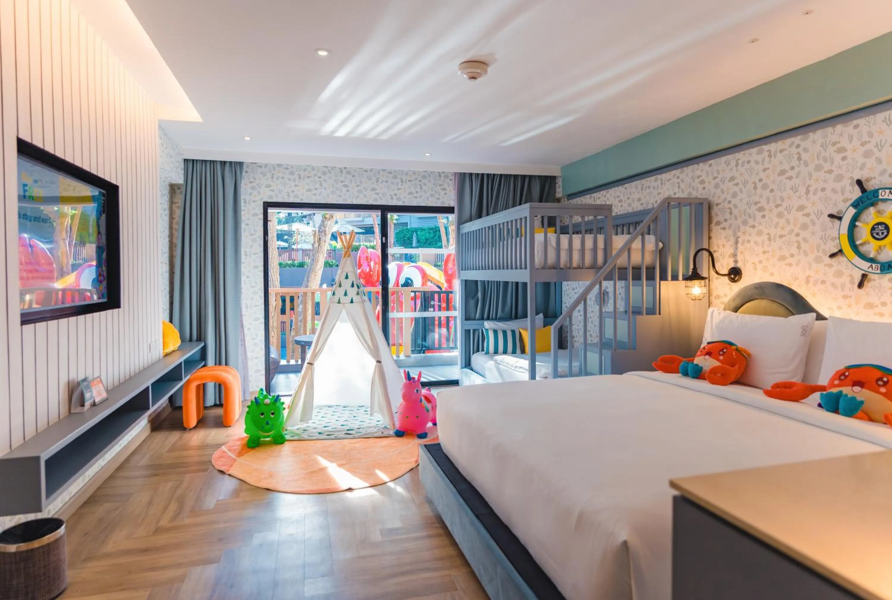 Photo of the whole room, Bed in Holiday Inn Resort Krabi Ao Nang Beach by IHG