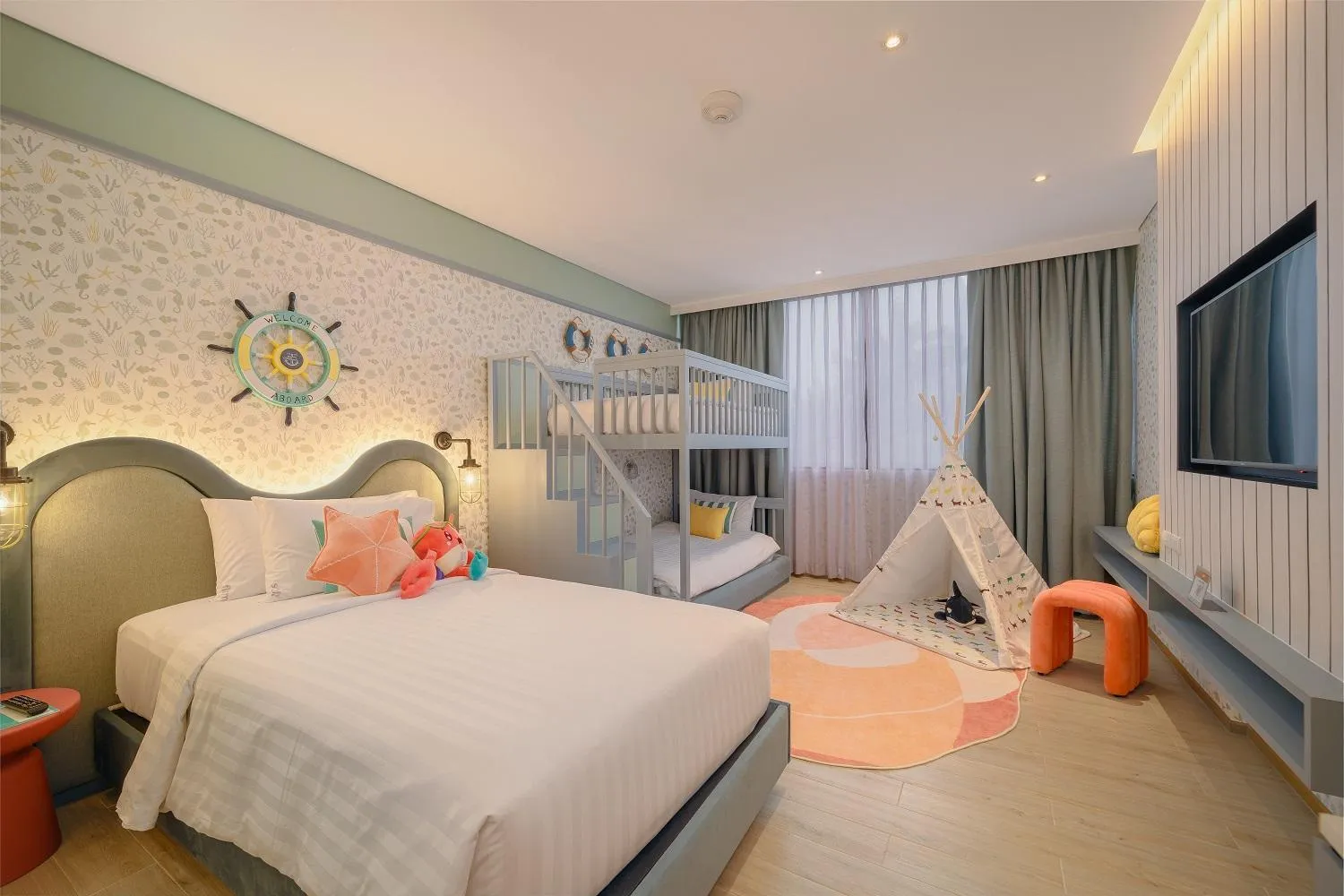 Family, Bed in Holiday Inn Resort Krabi Ao Nang Beach by IHG