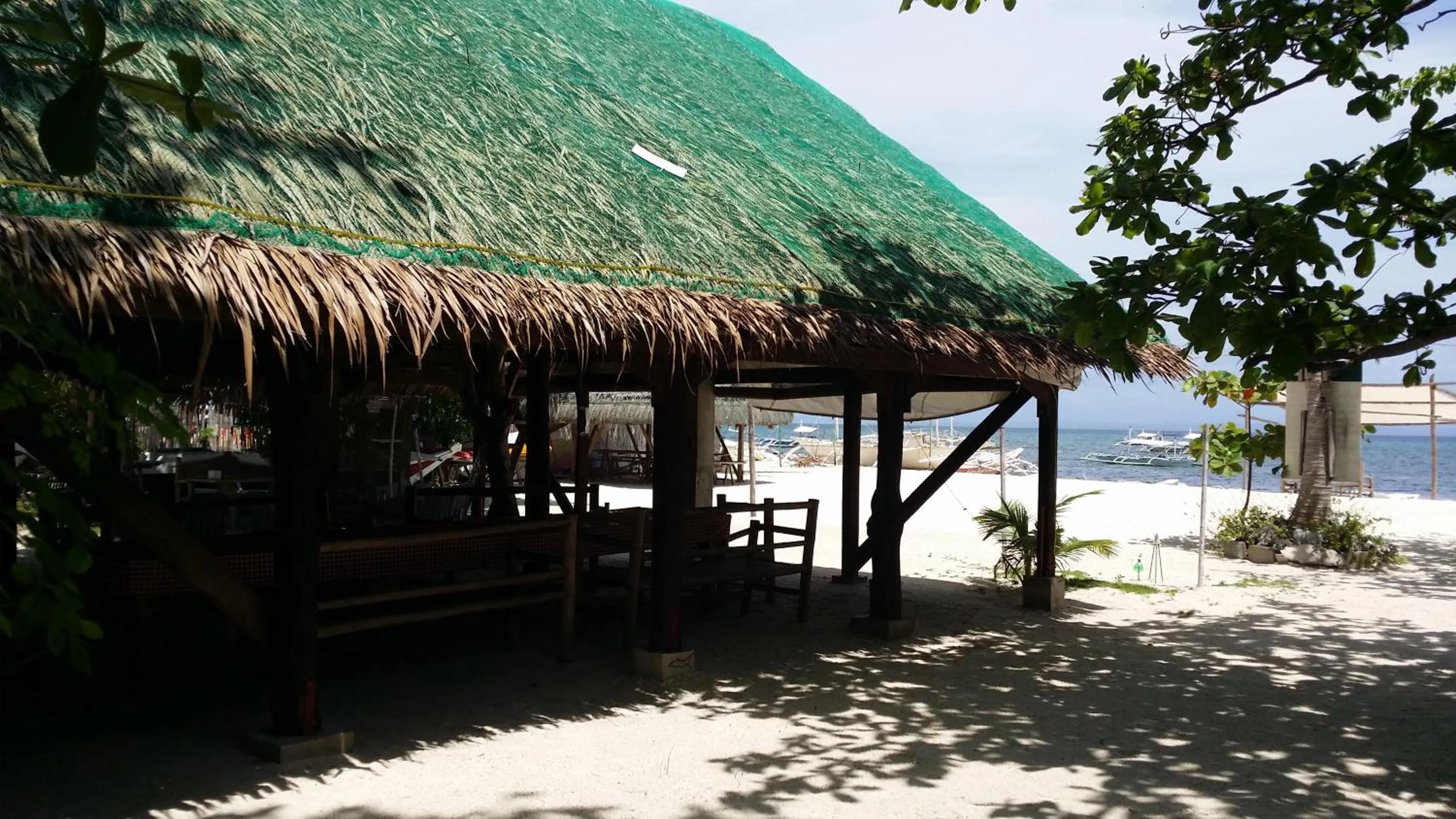 Restaurant/places to eat in AABANA Beach & Watersport Resort