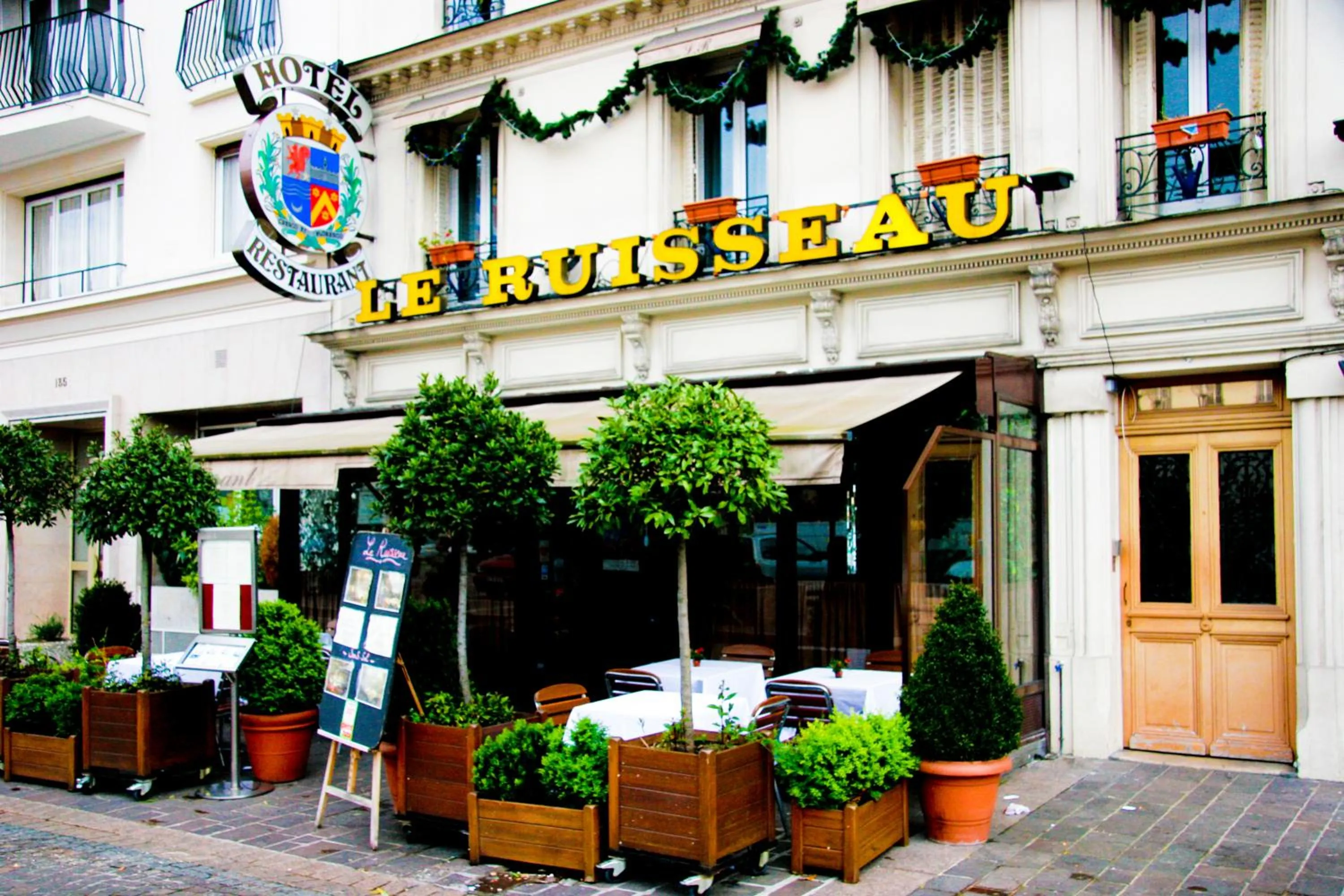 Facade/entrance in Le Ruisseau