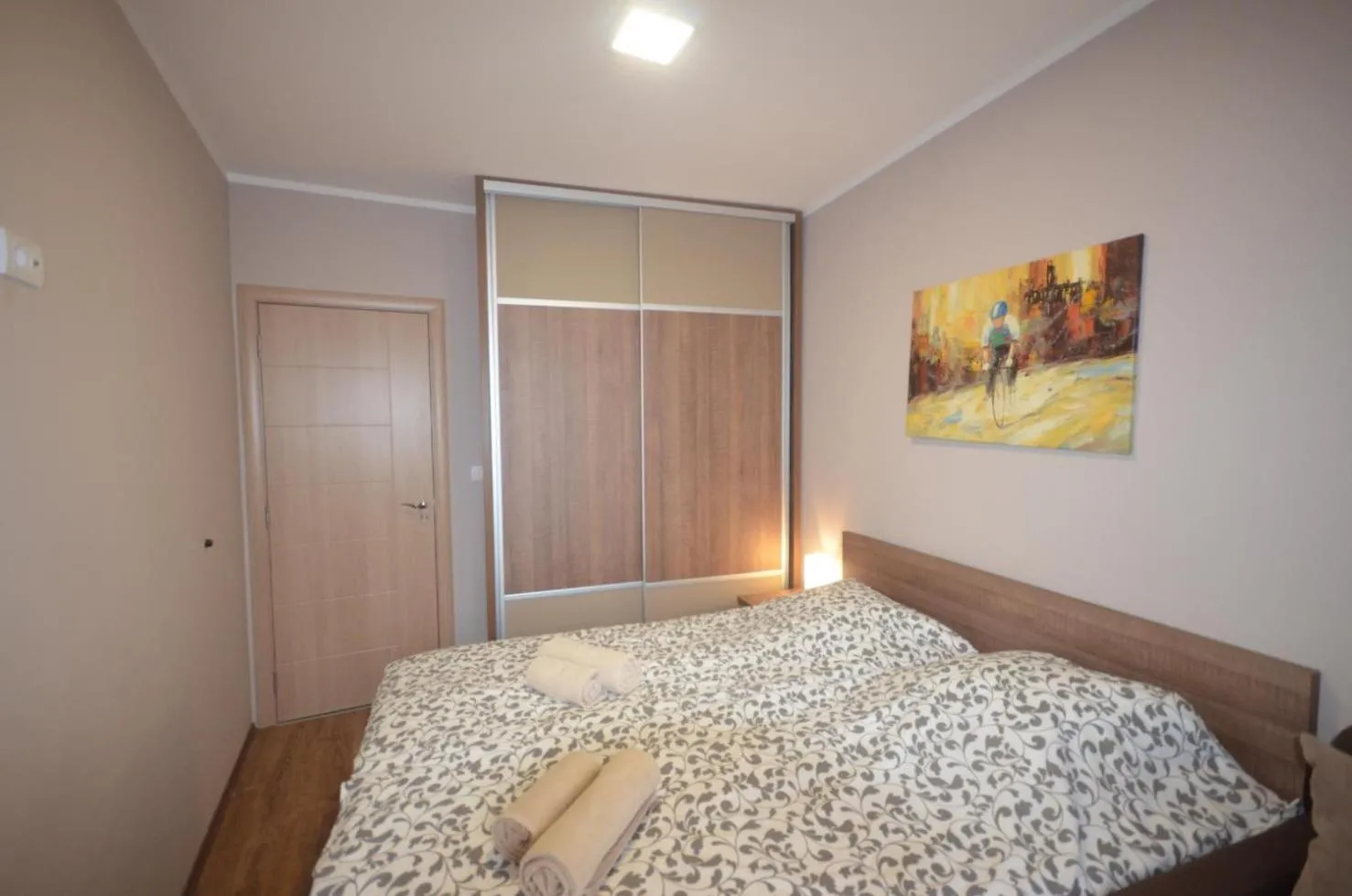 Bed in Simona Lux Apartment