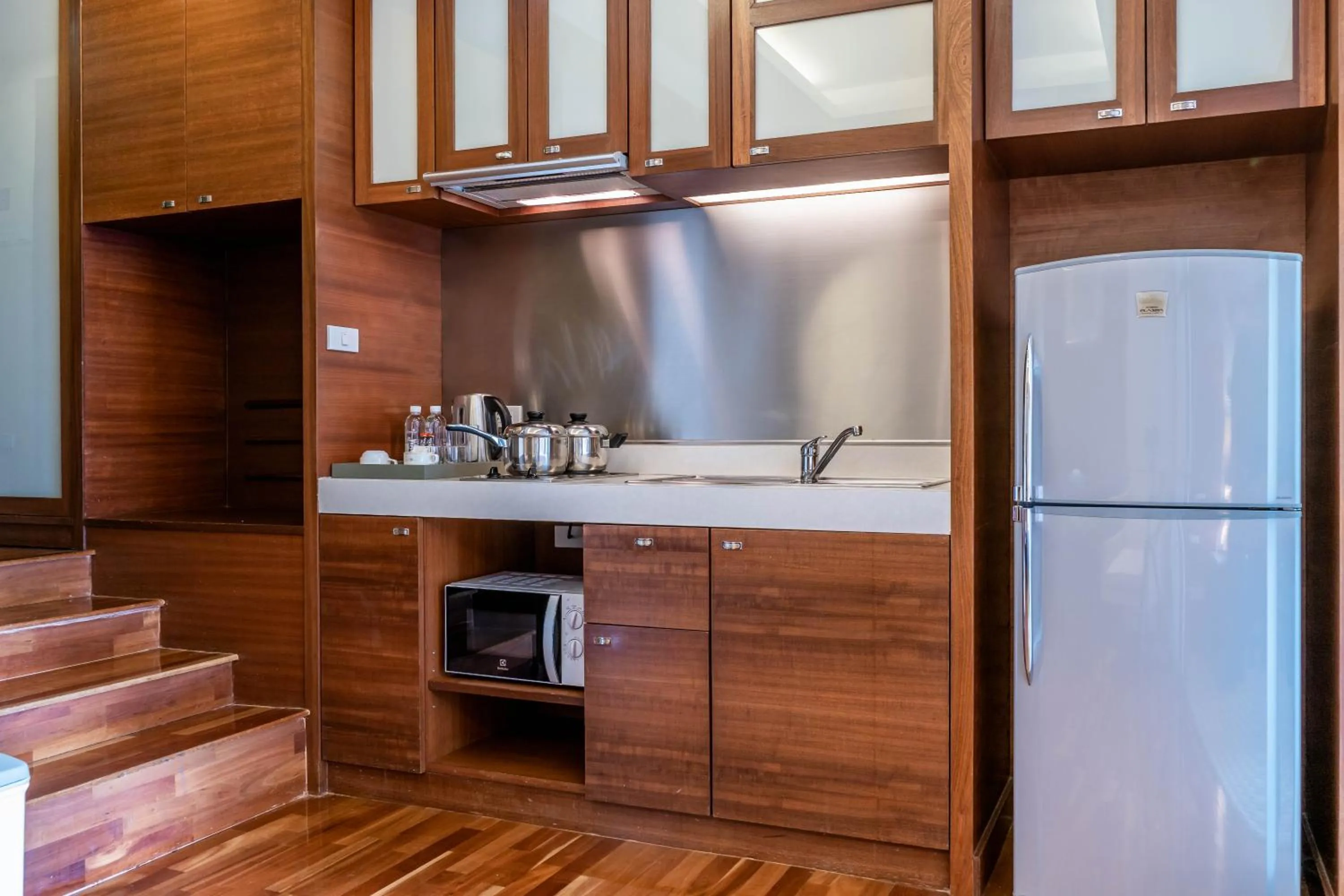 Kitchen or kitchenette in Jasmine City Hotel