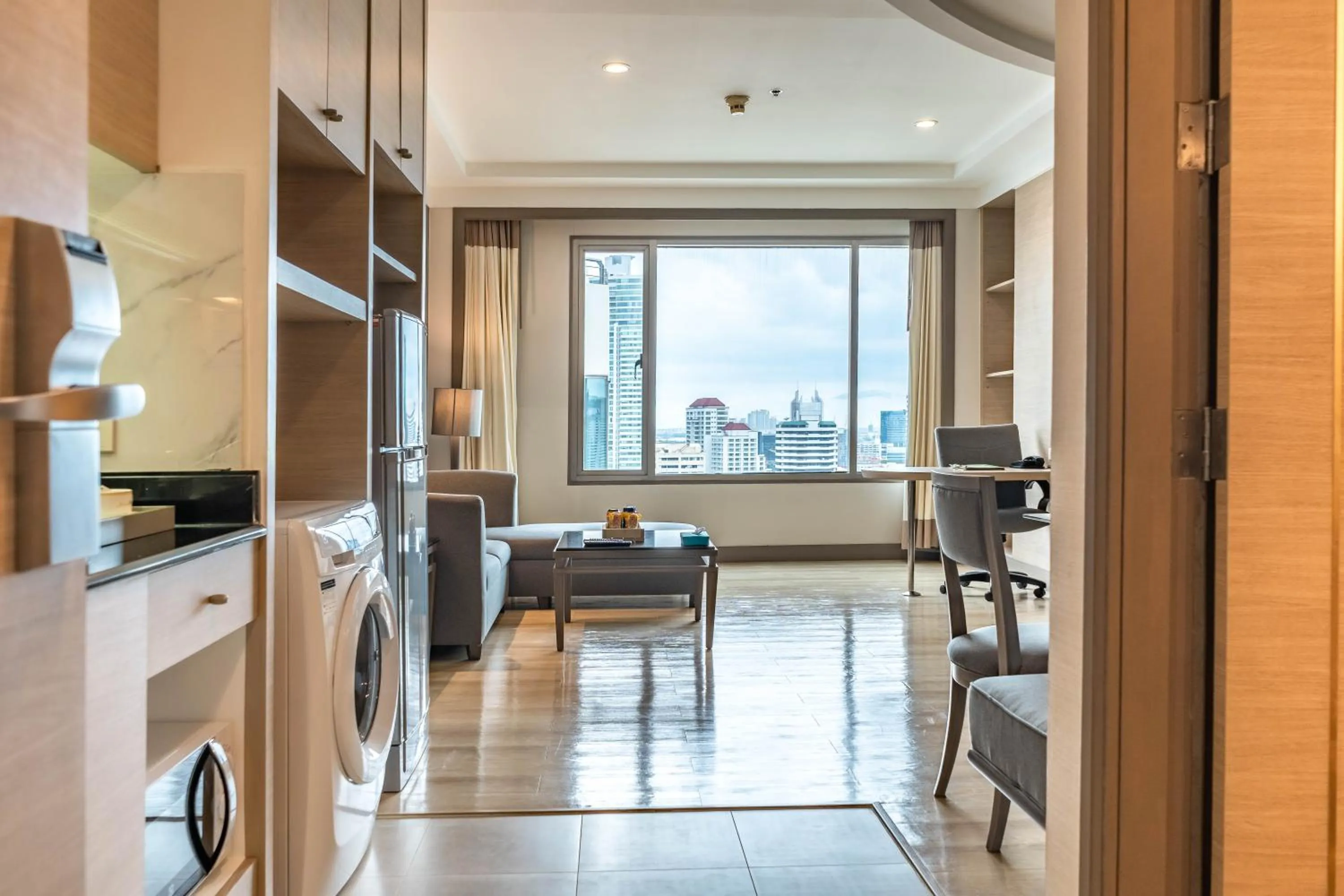 TV and multimedia in Jasmine City Hotel