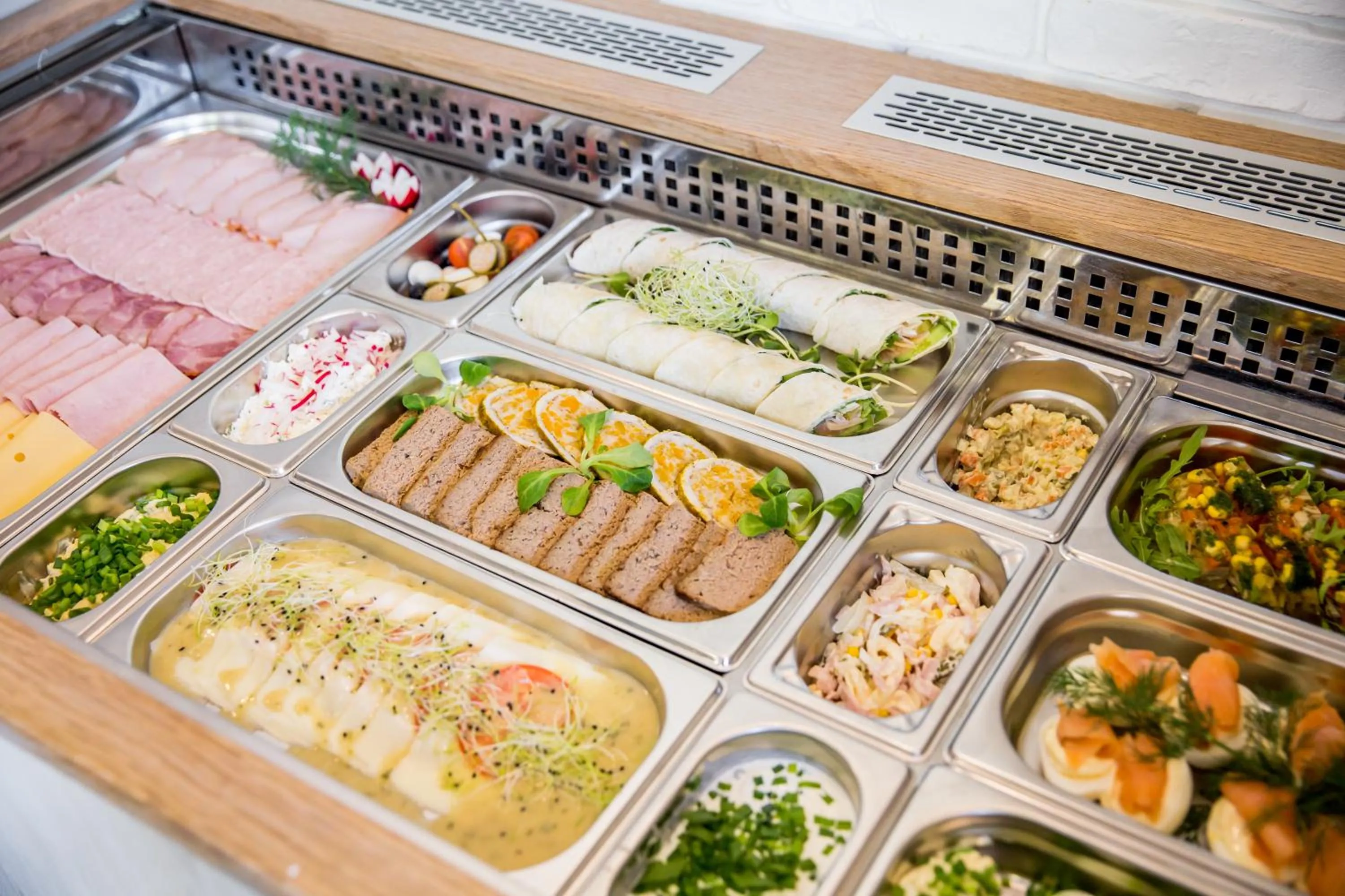 Buffet breakfast in Dworek Pani Walewska