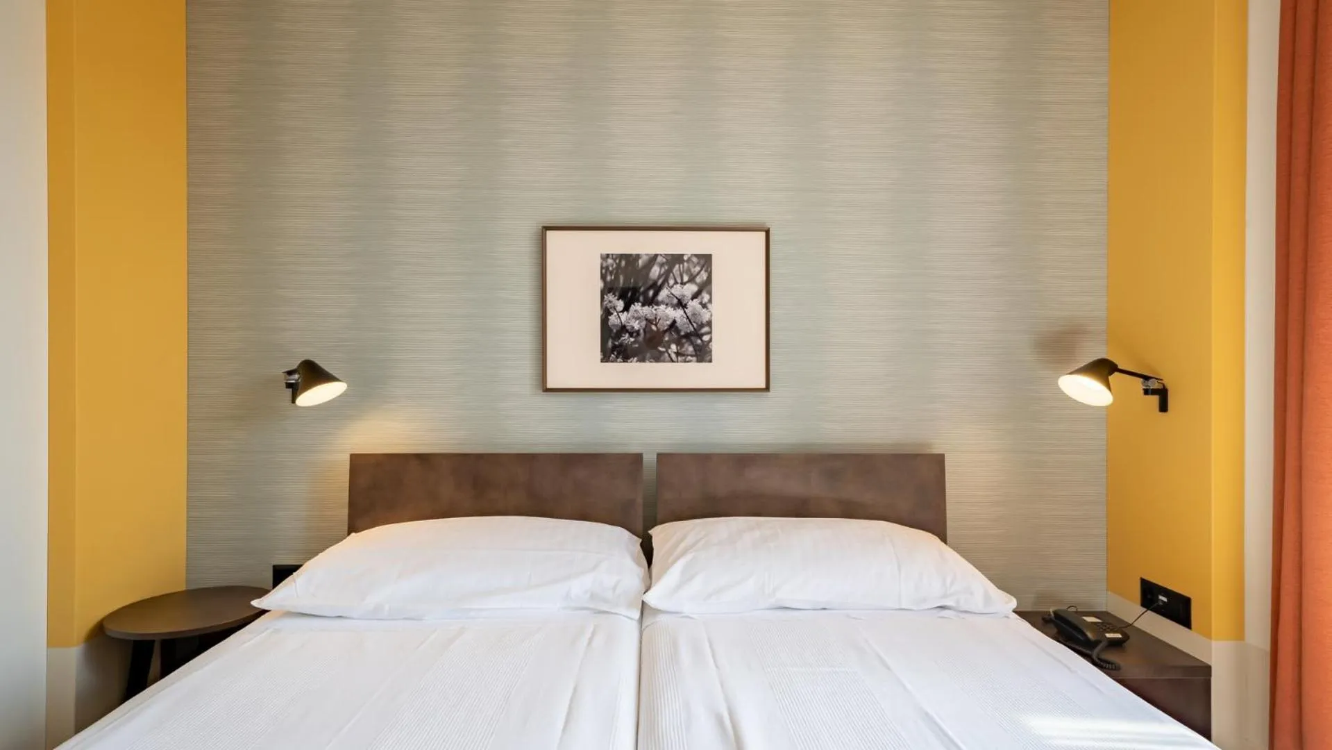 Bed in Hotel Pestalozzi Lugano