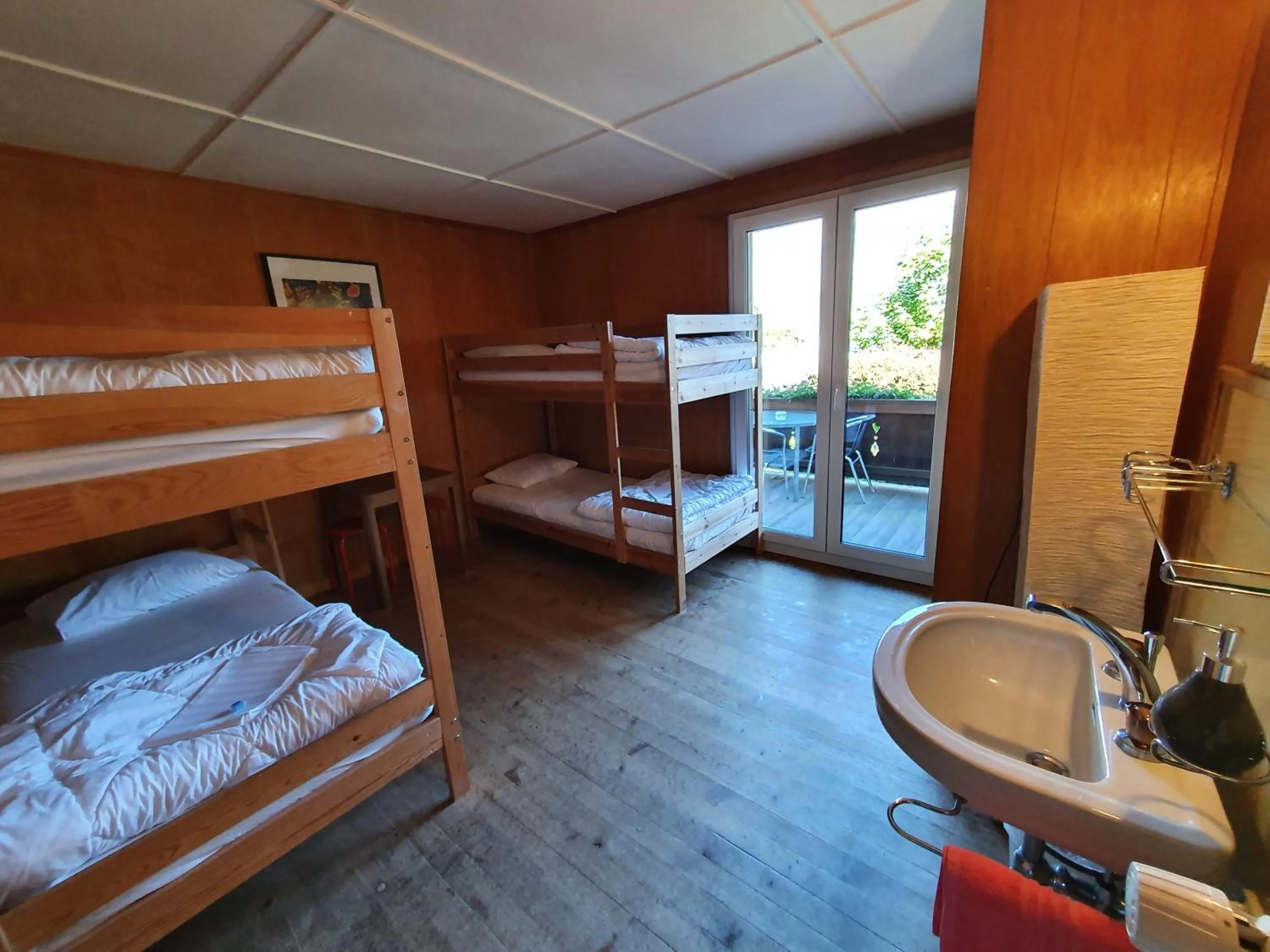 Photo of the whole room, Bed in Lake Lodge Hostel