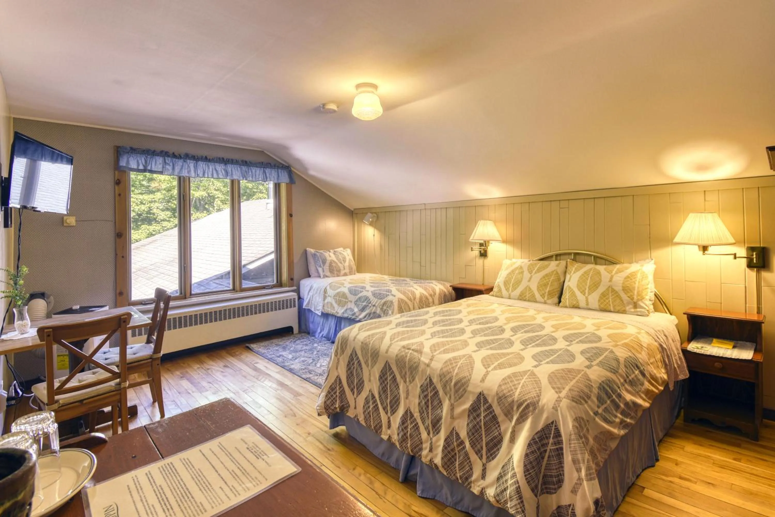 Bed in Auberge Le Lupin-Self Check-in