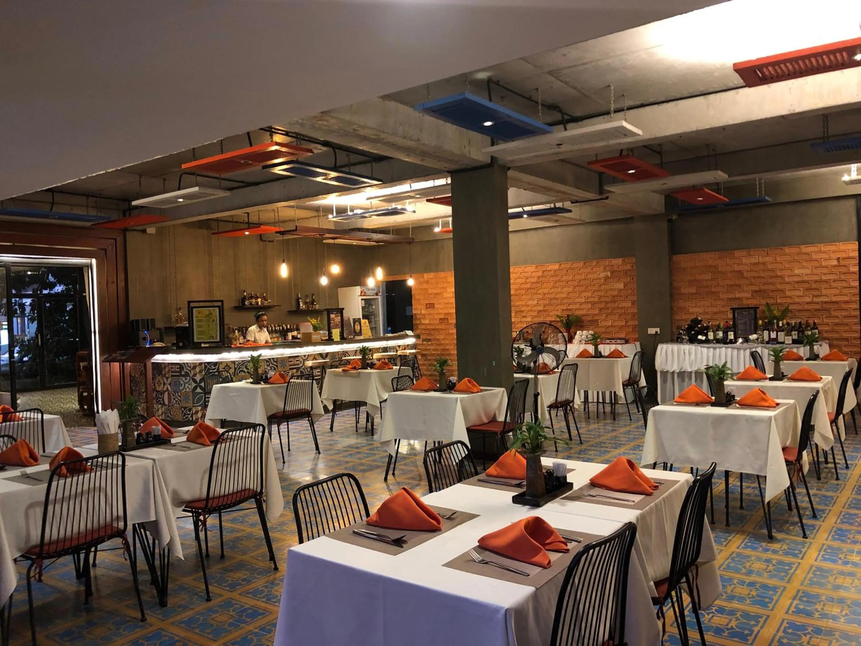 Restaurant/places to eat in Central Corner d'Angkor