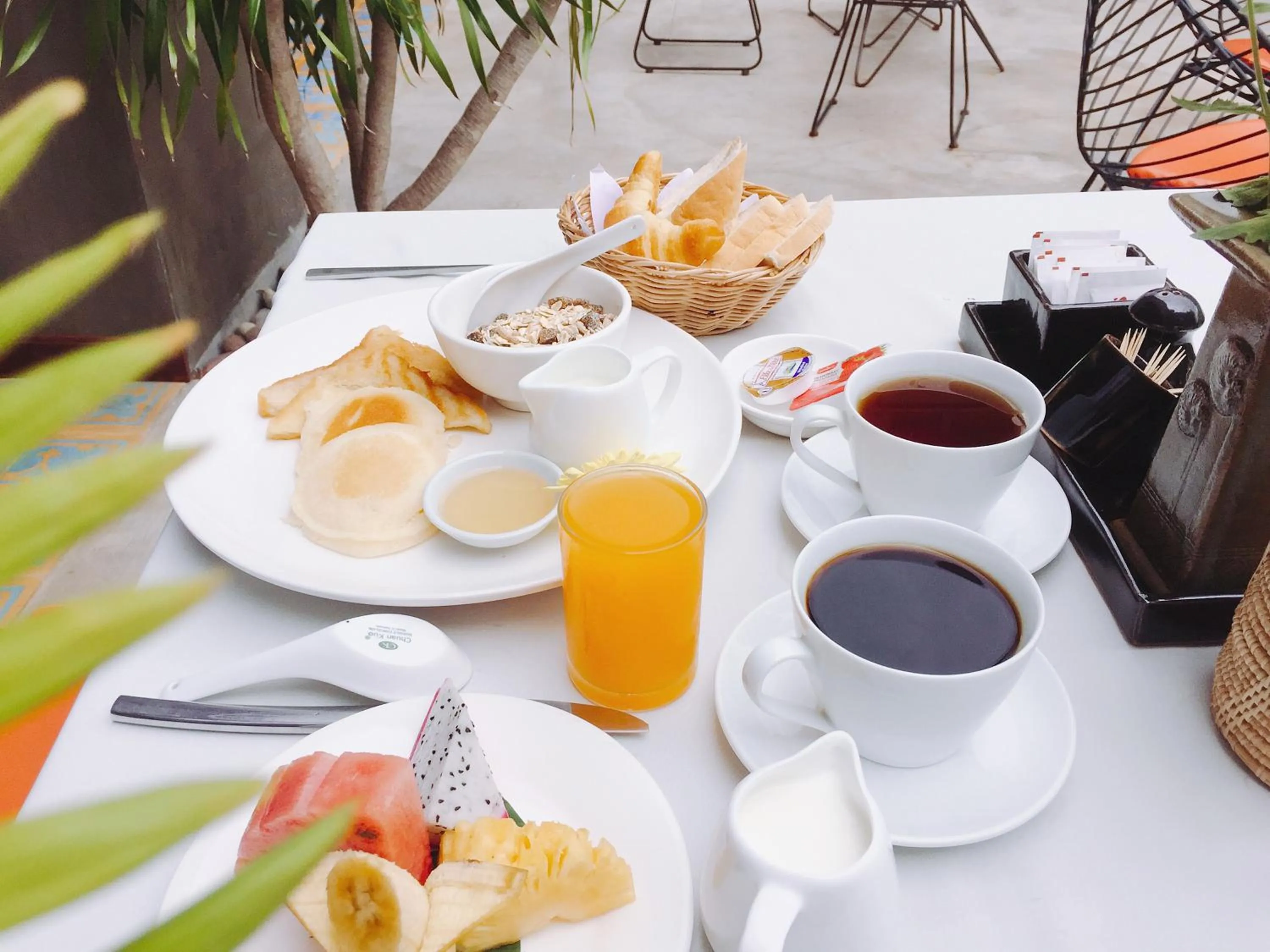 Breakfast in Central Corner d'Angkor