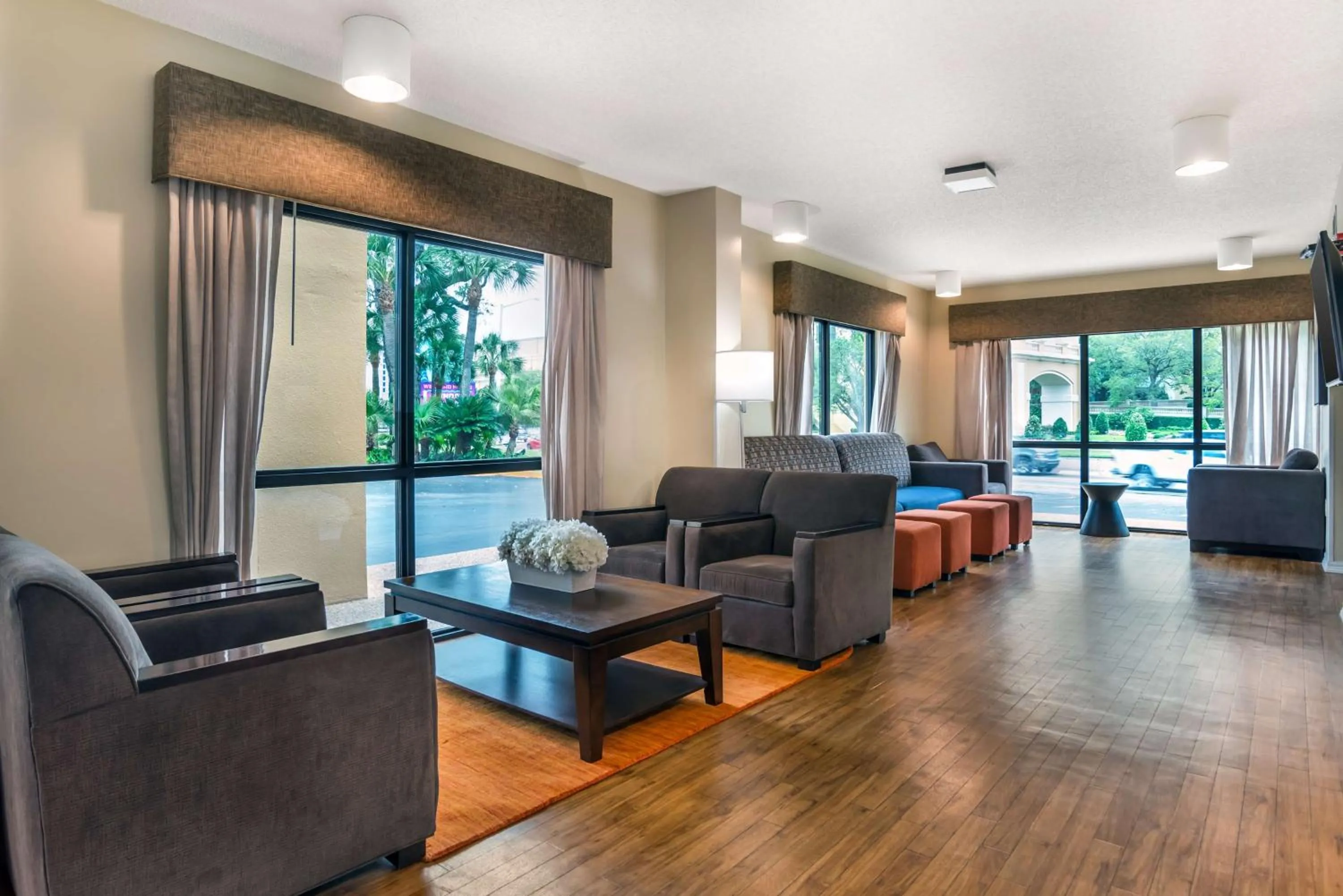 Lobby or reception in Best Western Oak Manor