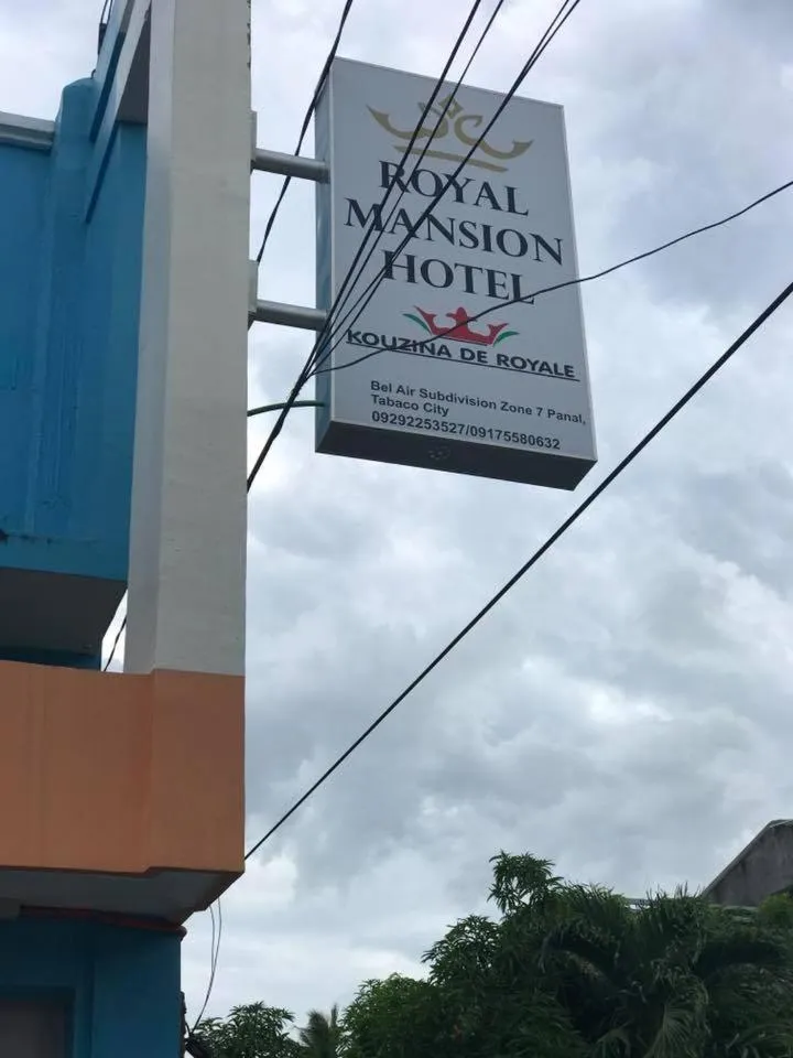 Property building in Royal Mansion Hotel