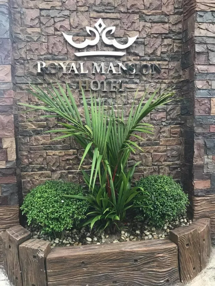 Property building in Royal Mansion Hotel