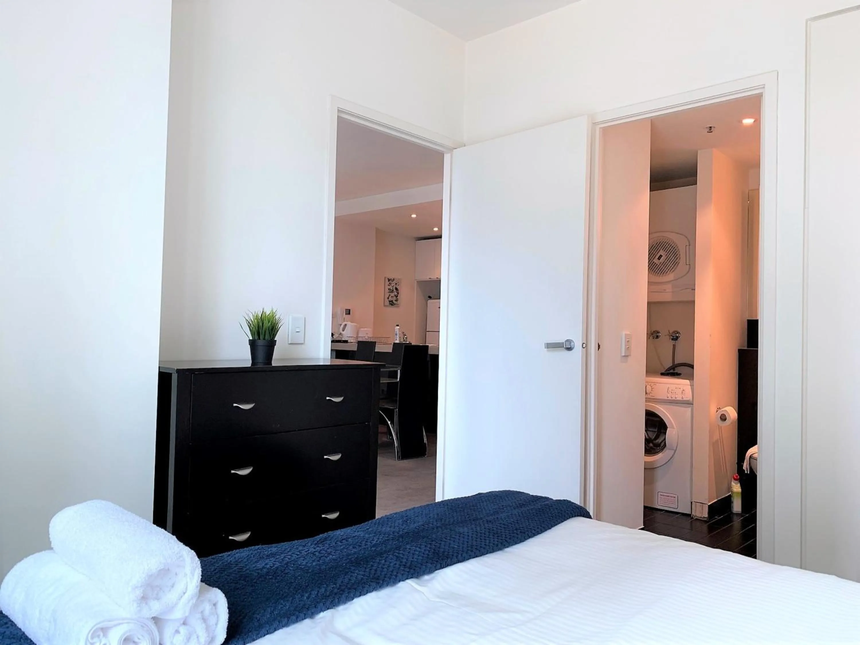 Bed in Readyset Apartments at Liberty