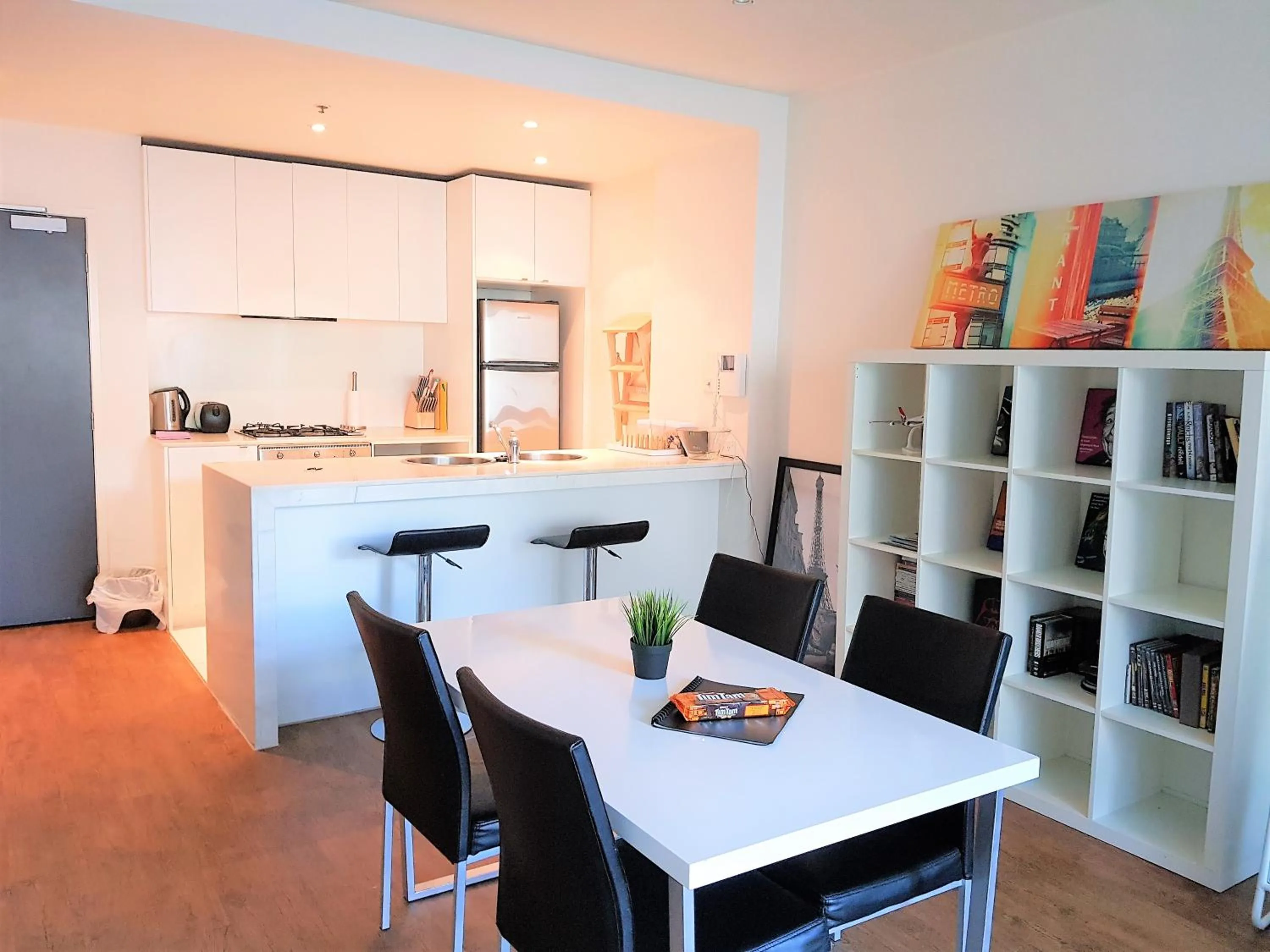 Living room in Readyset Apartments at Liberty