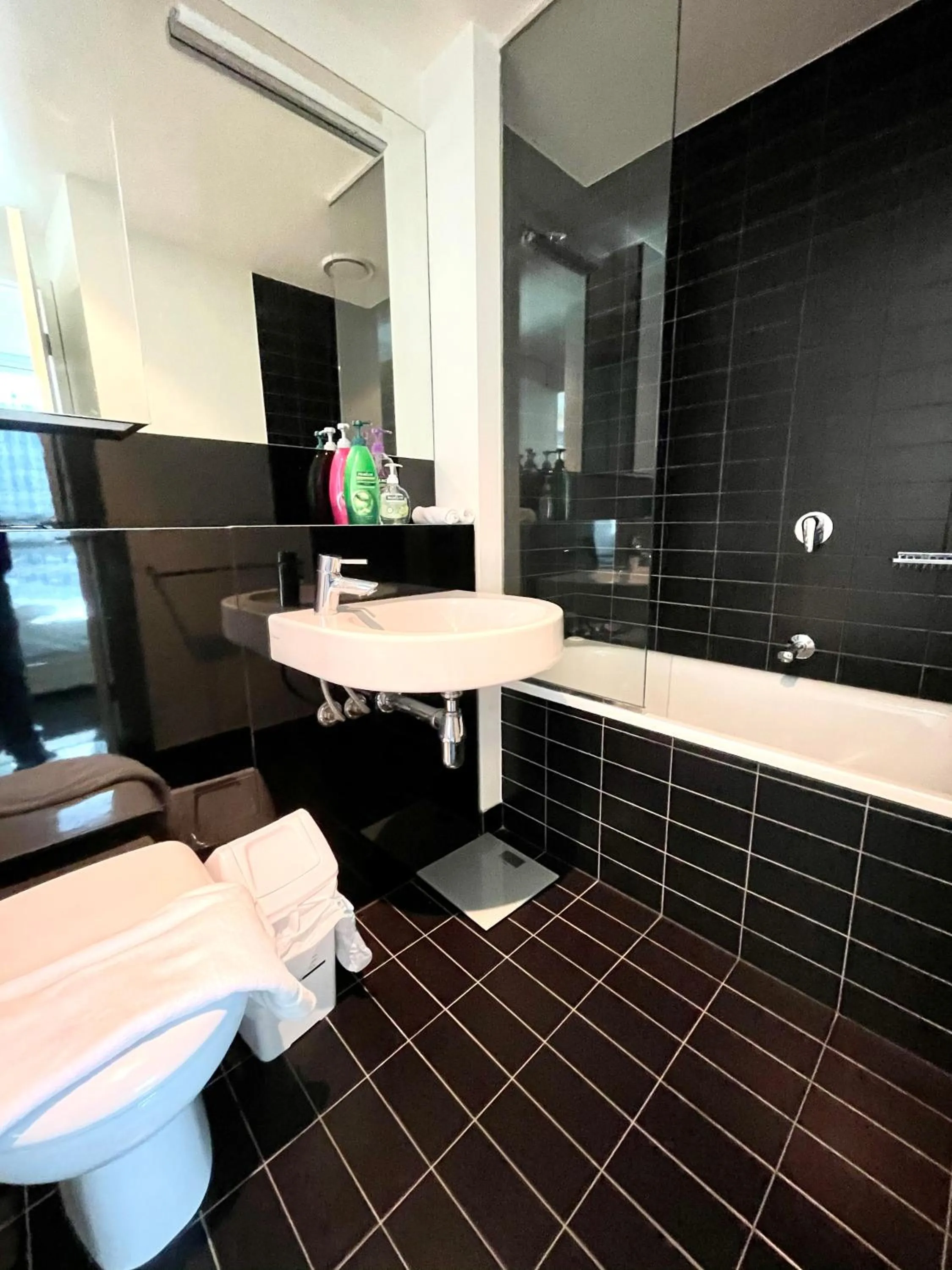 Bathroom in Readyset Apartments at Liberty