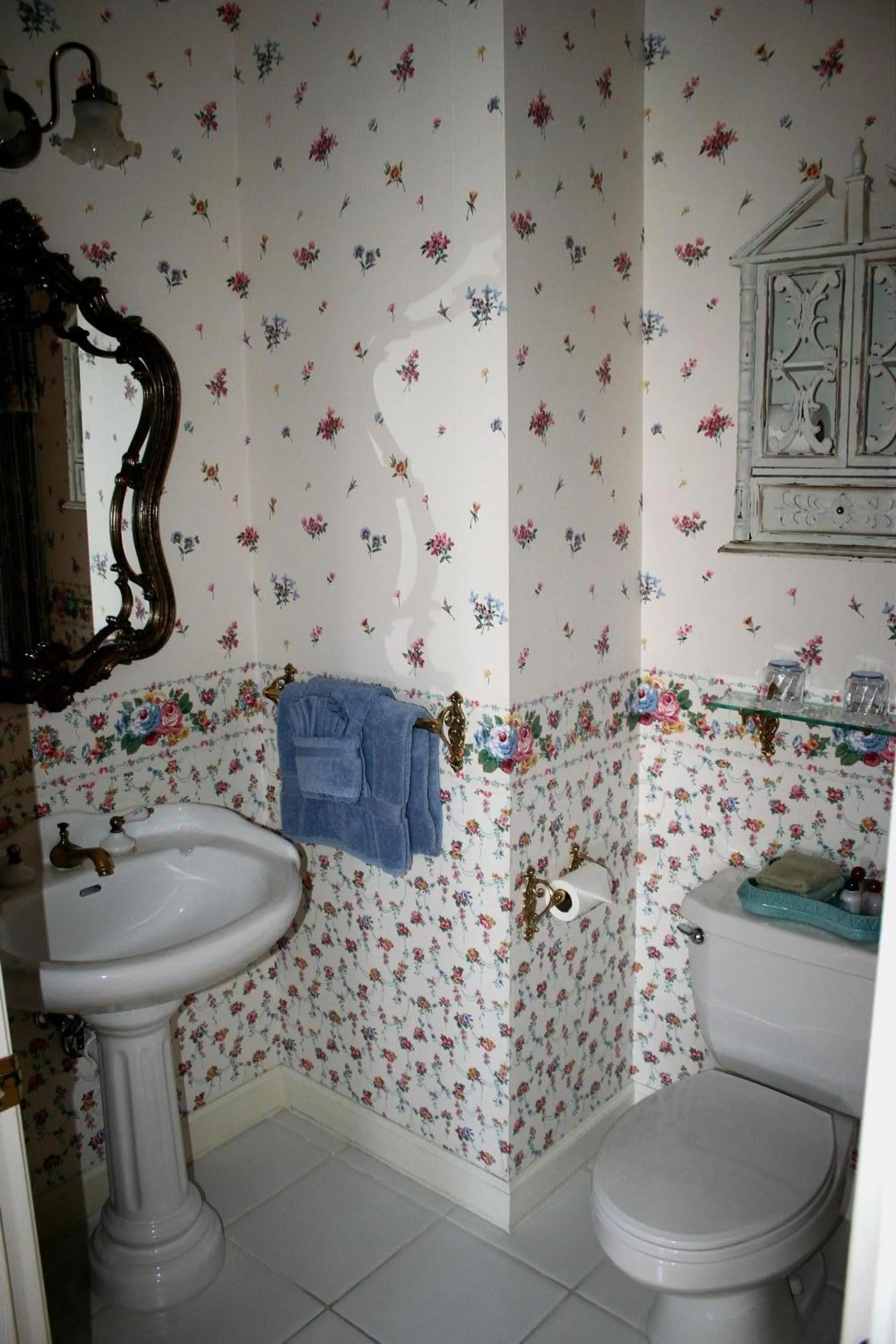 Bathroom in Heron Cay Lakeview Bed & Breakfast