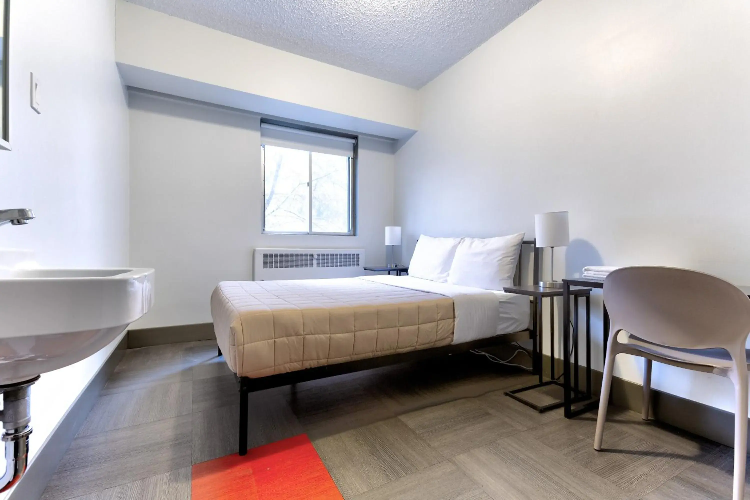 Private Room in HI Edmonton - Hostel Private Room in HI Edmonton - Hostel