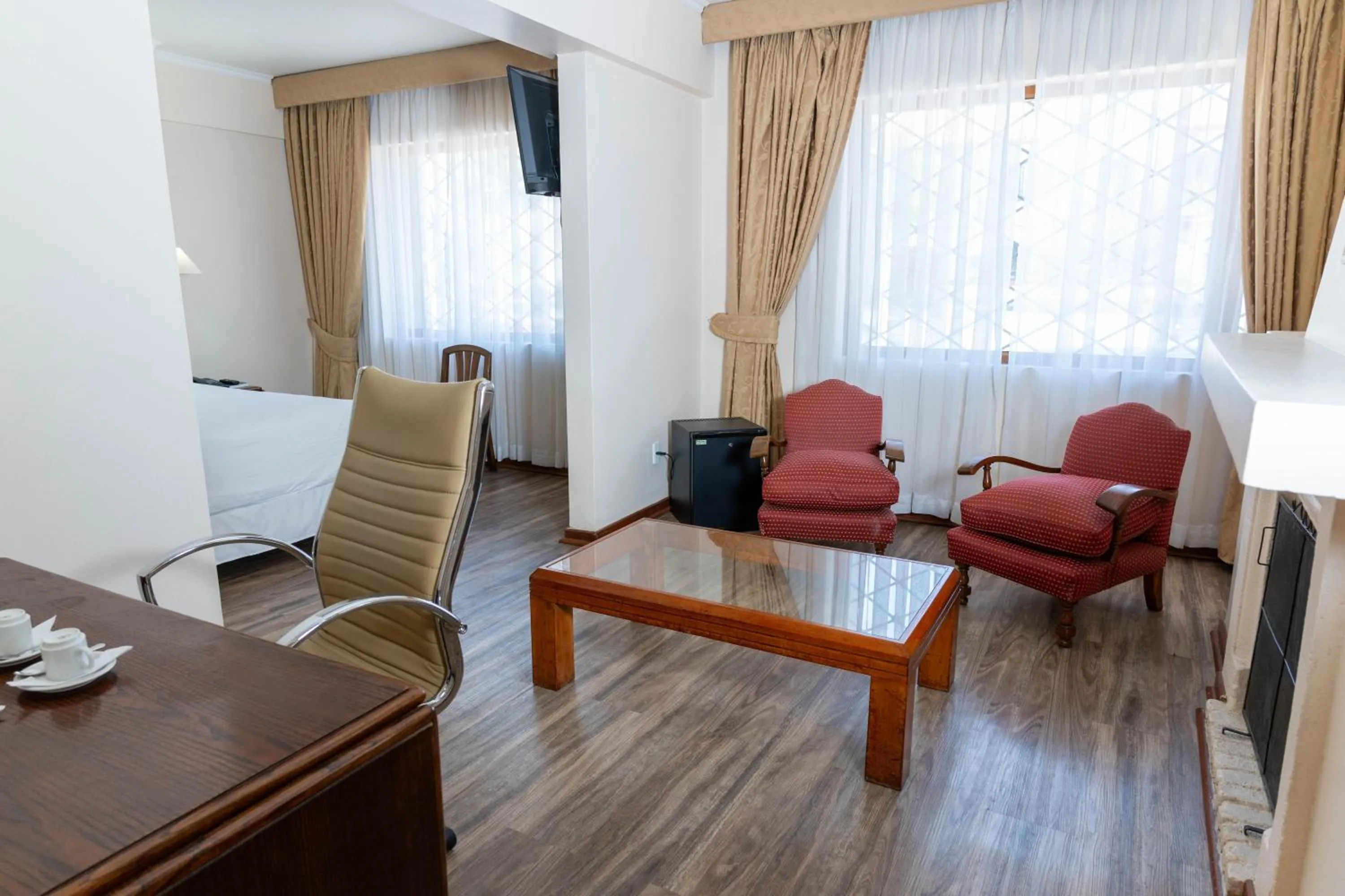 Hotel Francisco De Aguirre