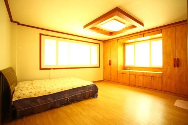 Bed in Bluesky Pension
