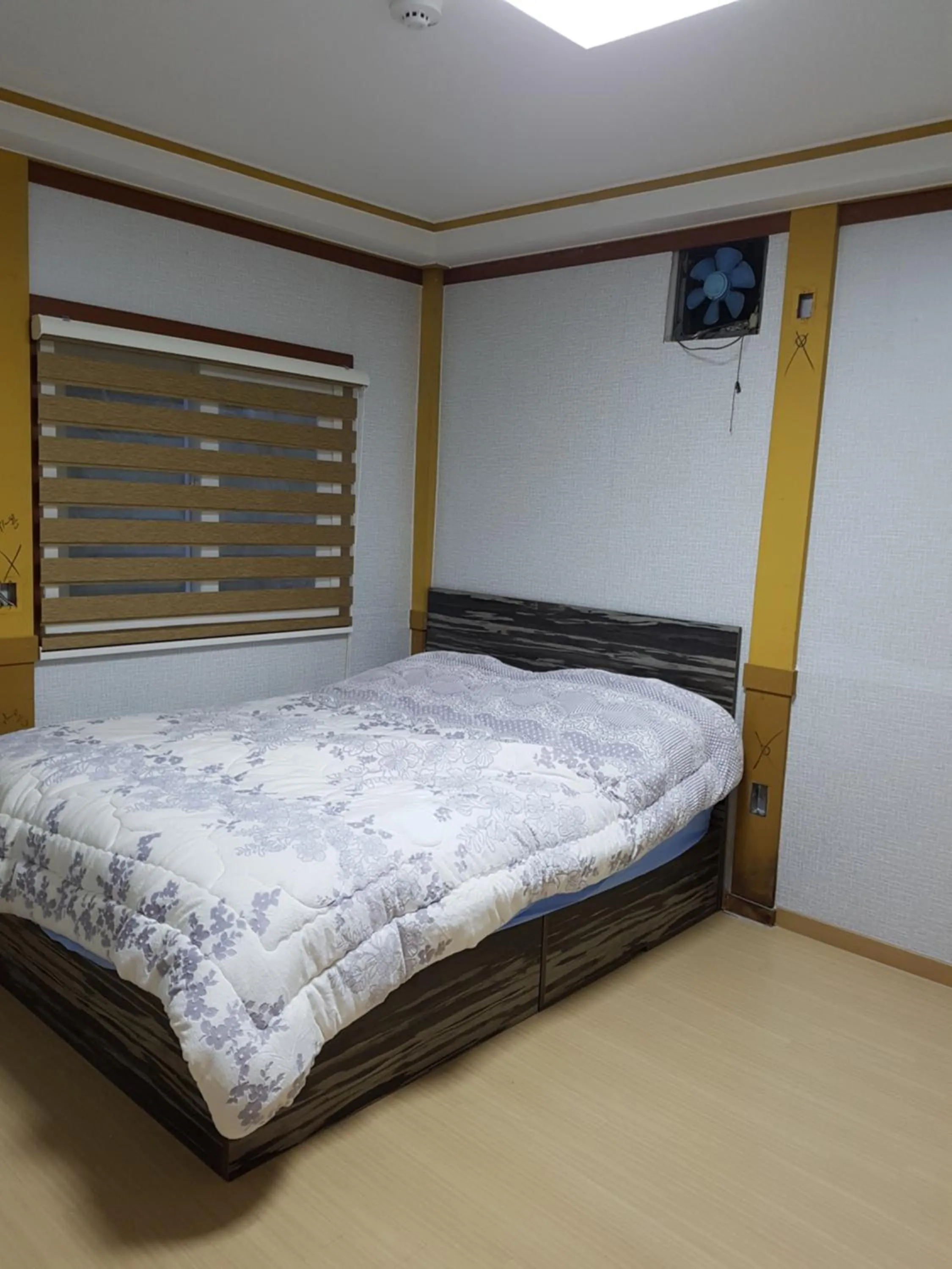 Bed in Bluesky Pension