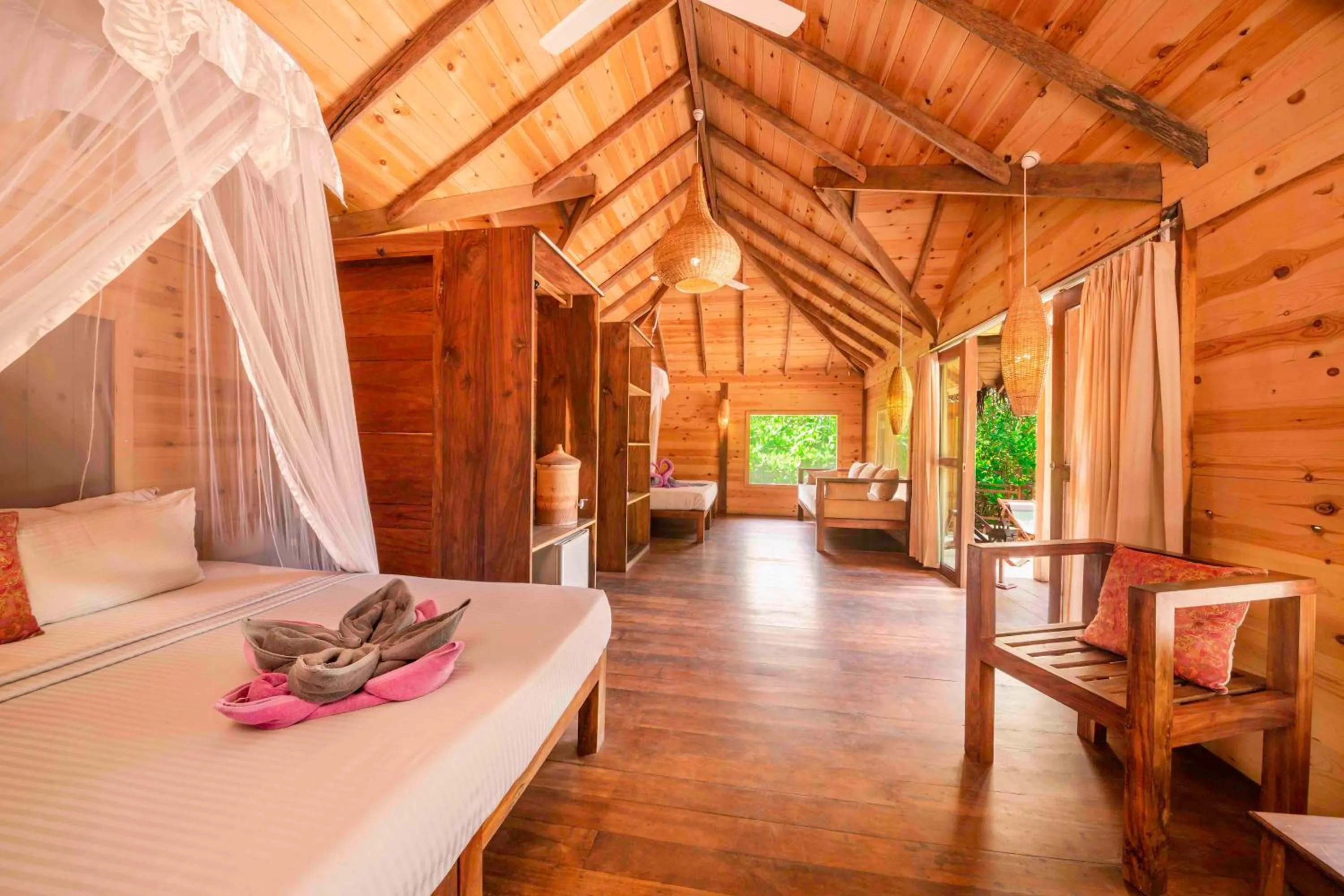 Bed in Jungle Beach Ahungalla