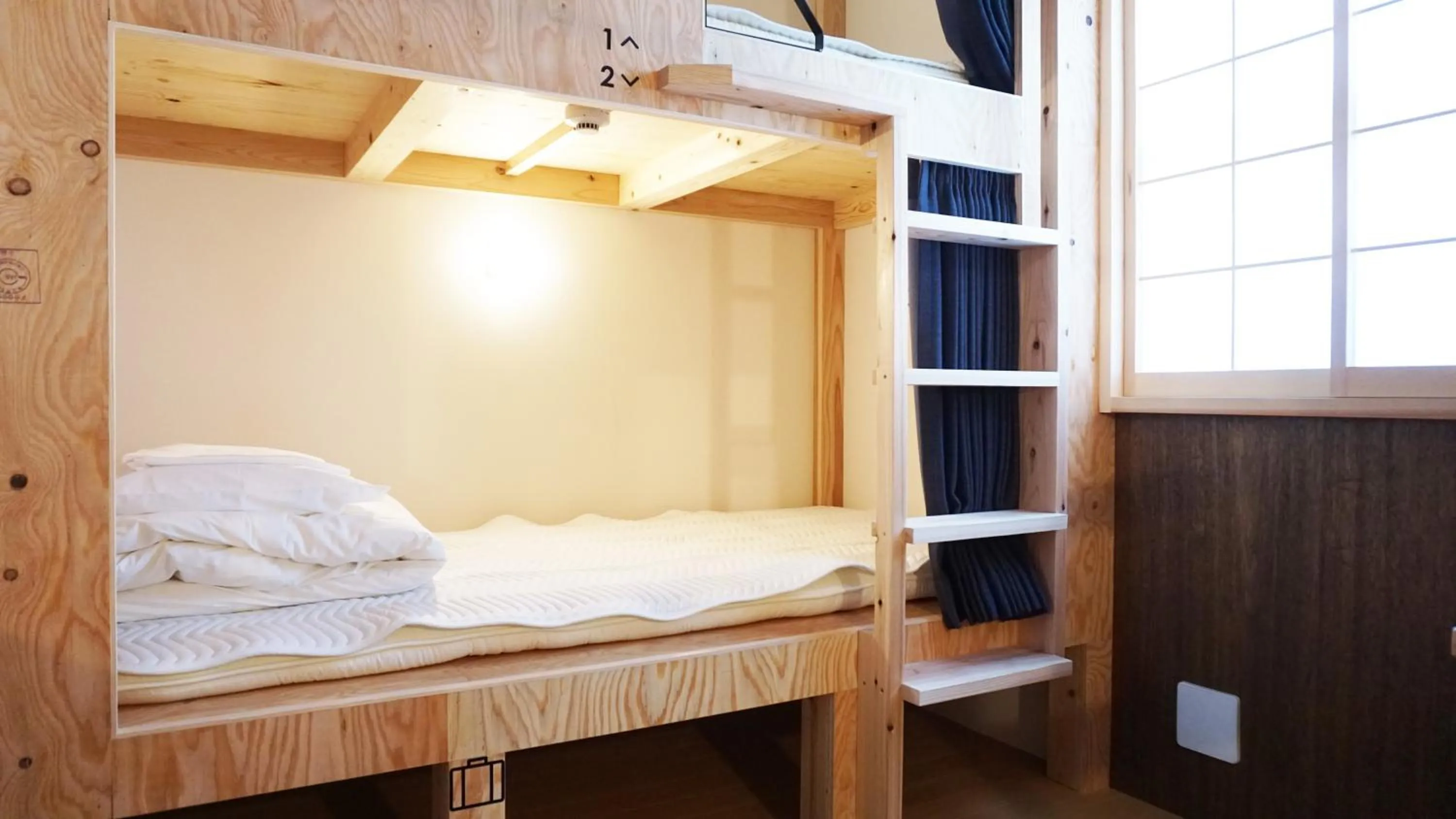 Bed in Poly Hostel 2 Namba