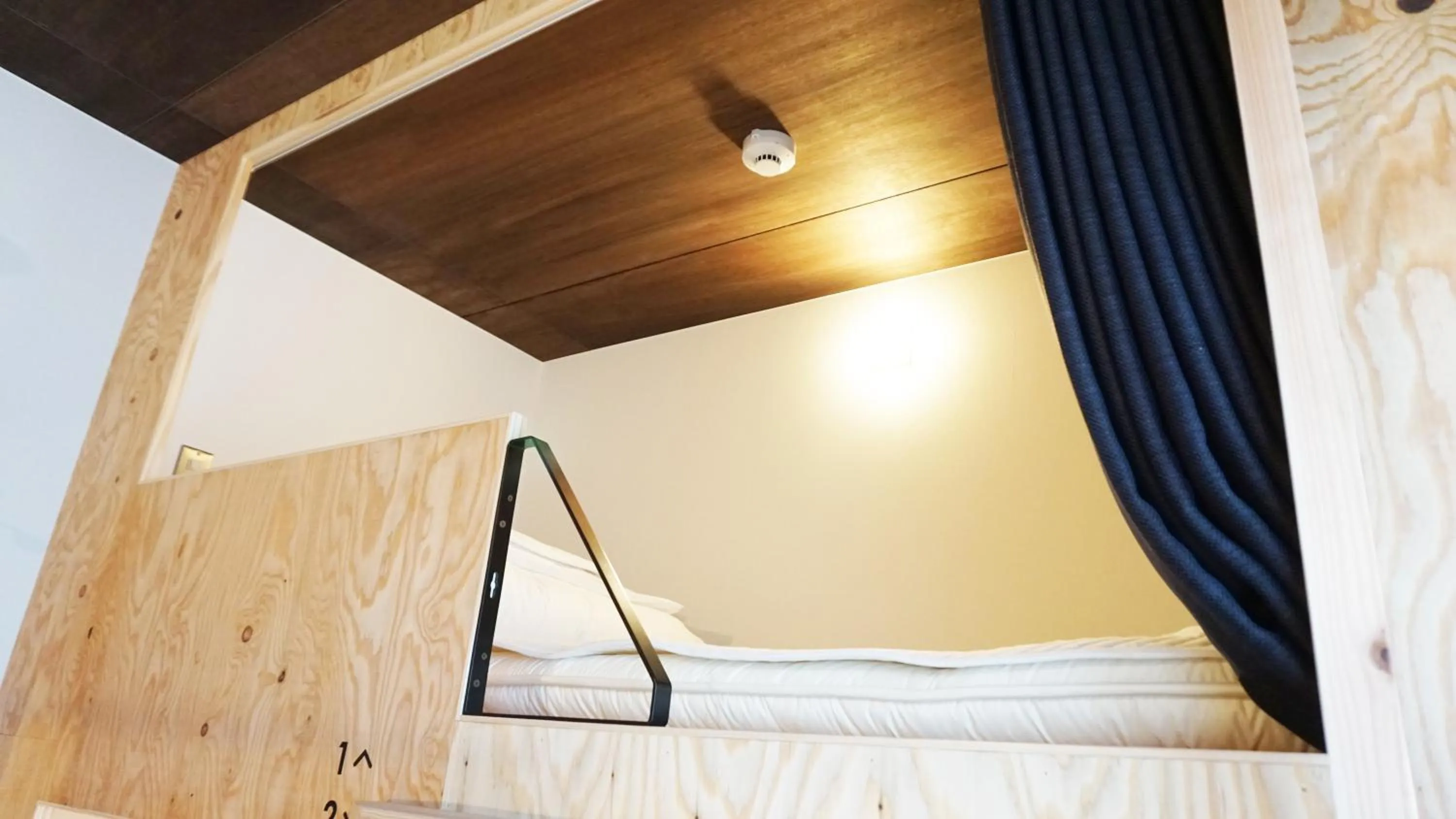 Bed in Poly Hostel 2 Namba