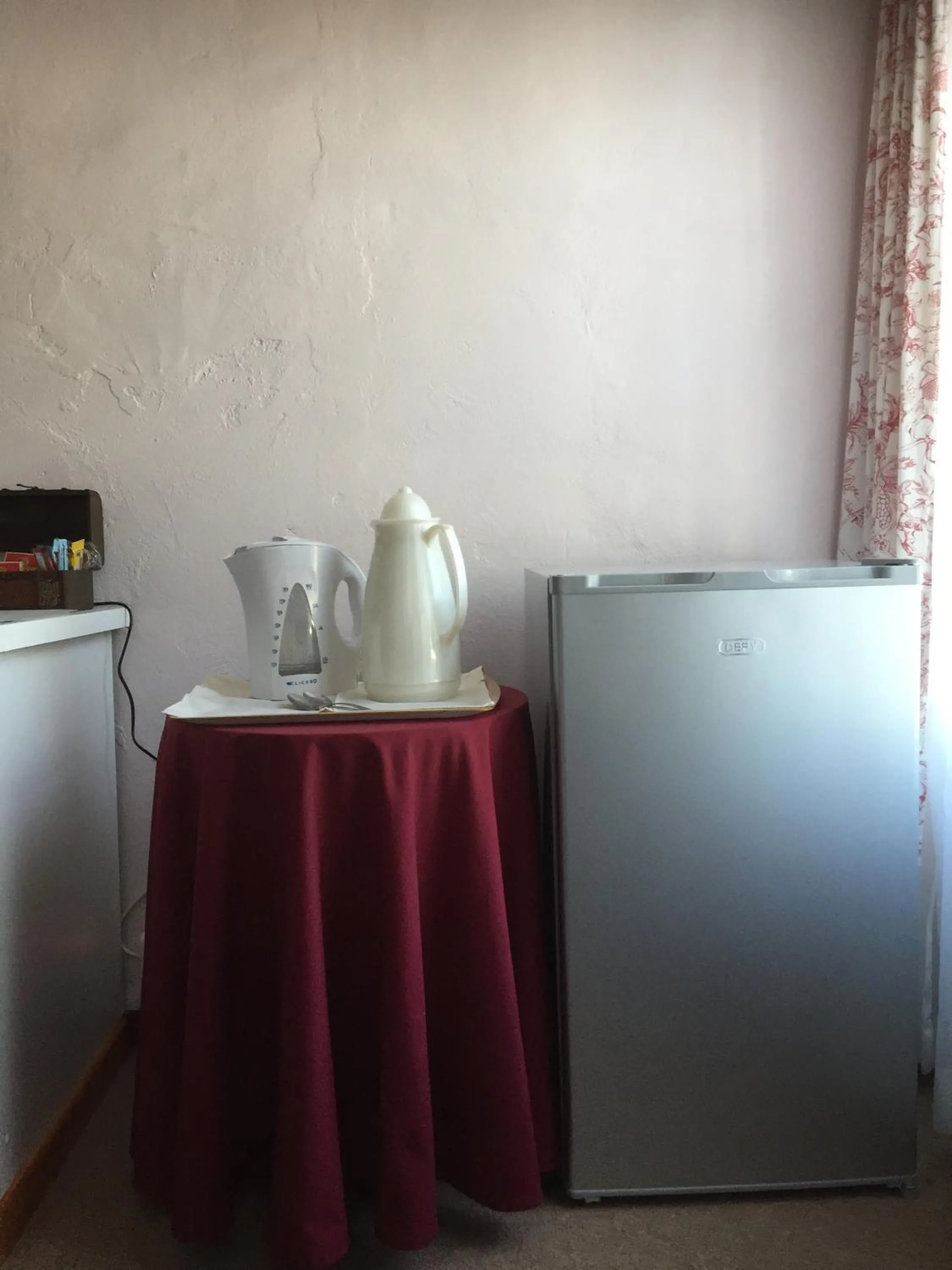 Coffee/tea facilities in Howards End Manor B&B