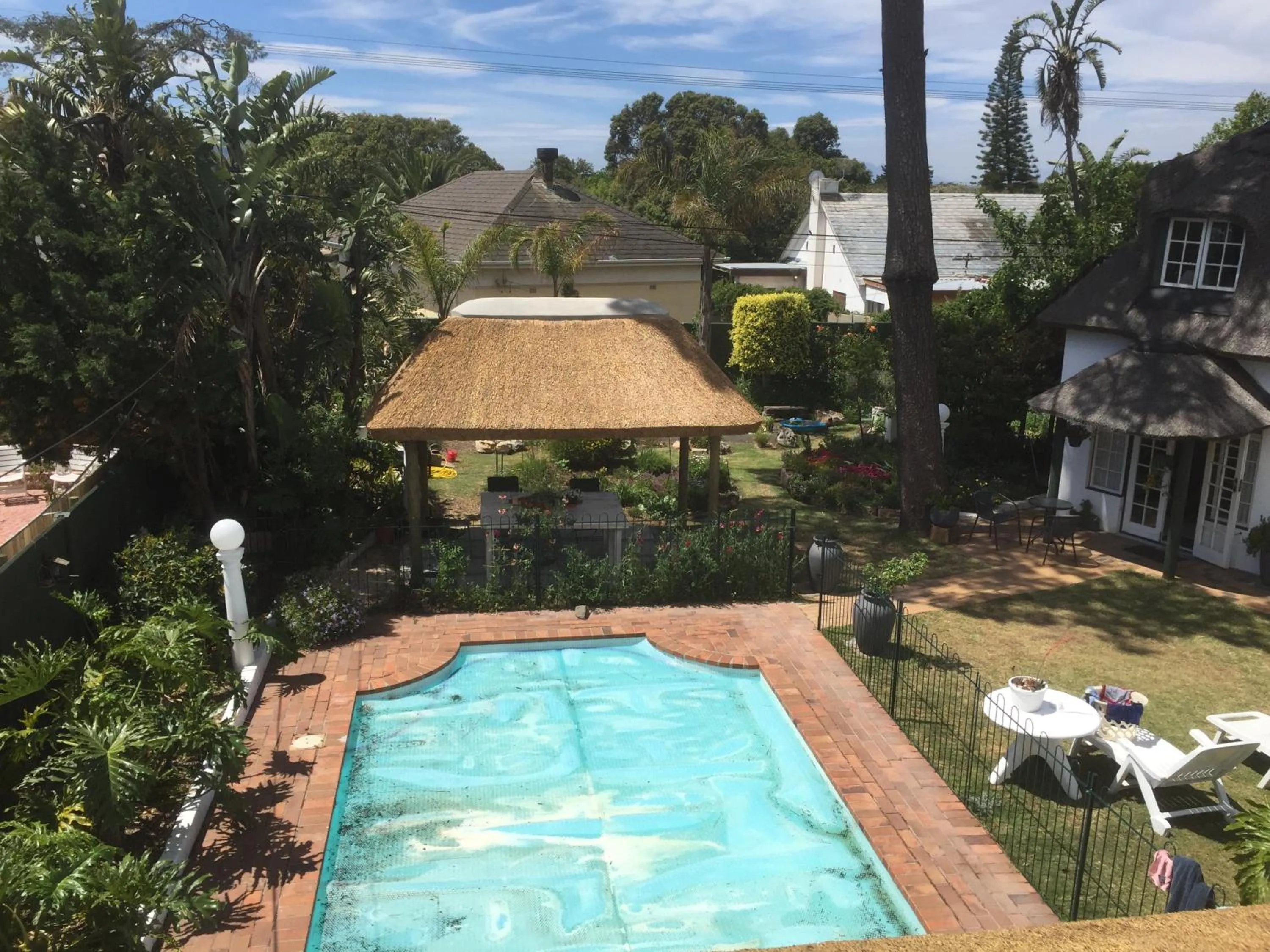 Pool view in Howards End Manor B&B