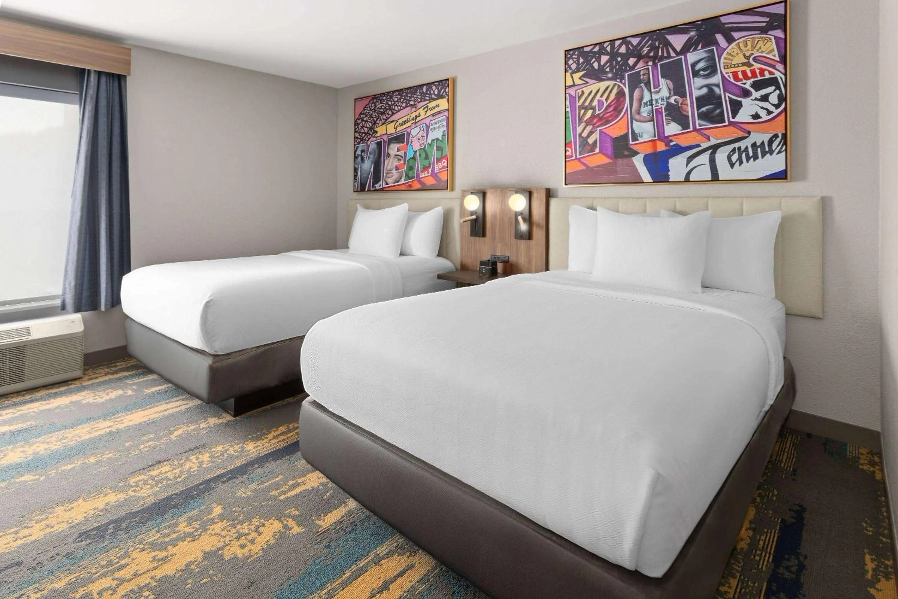 Photo of the whole room, Bed in La Quinta Inn & Suites by Wyndham Memphis I-240