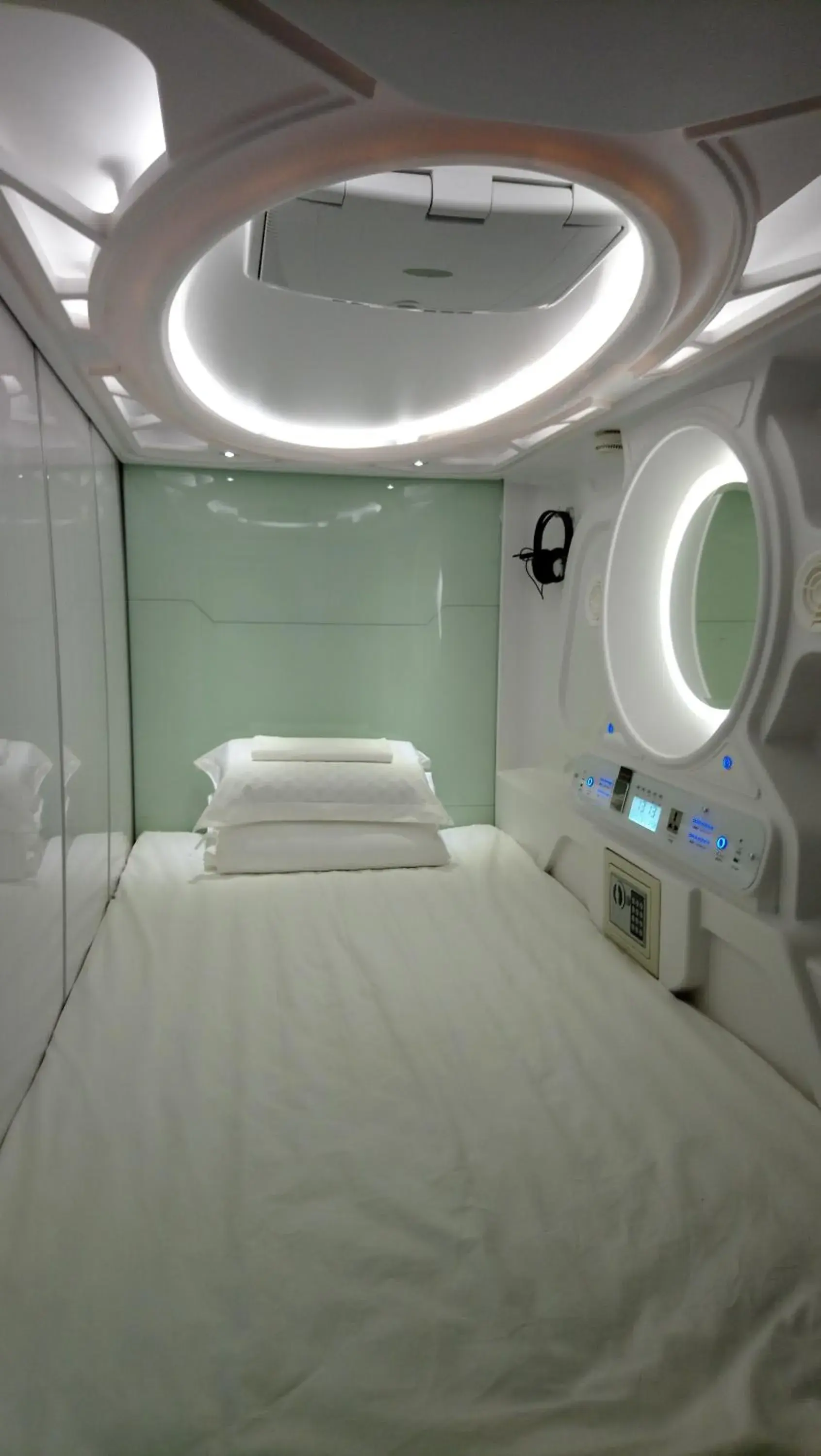 Stay With Me Capsules Hostel Stay With Me Capsules Hostel
