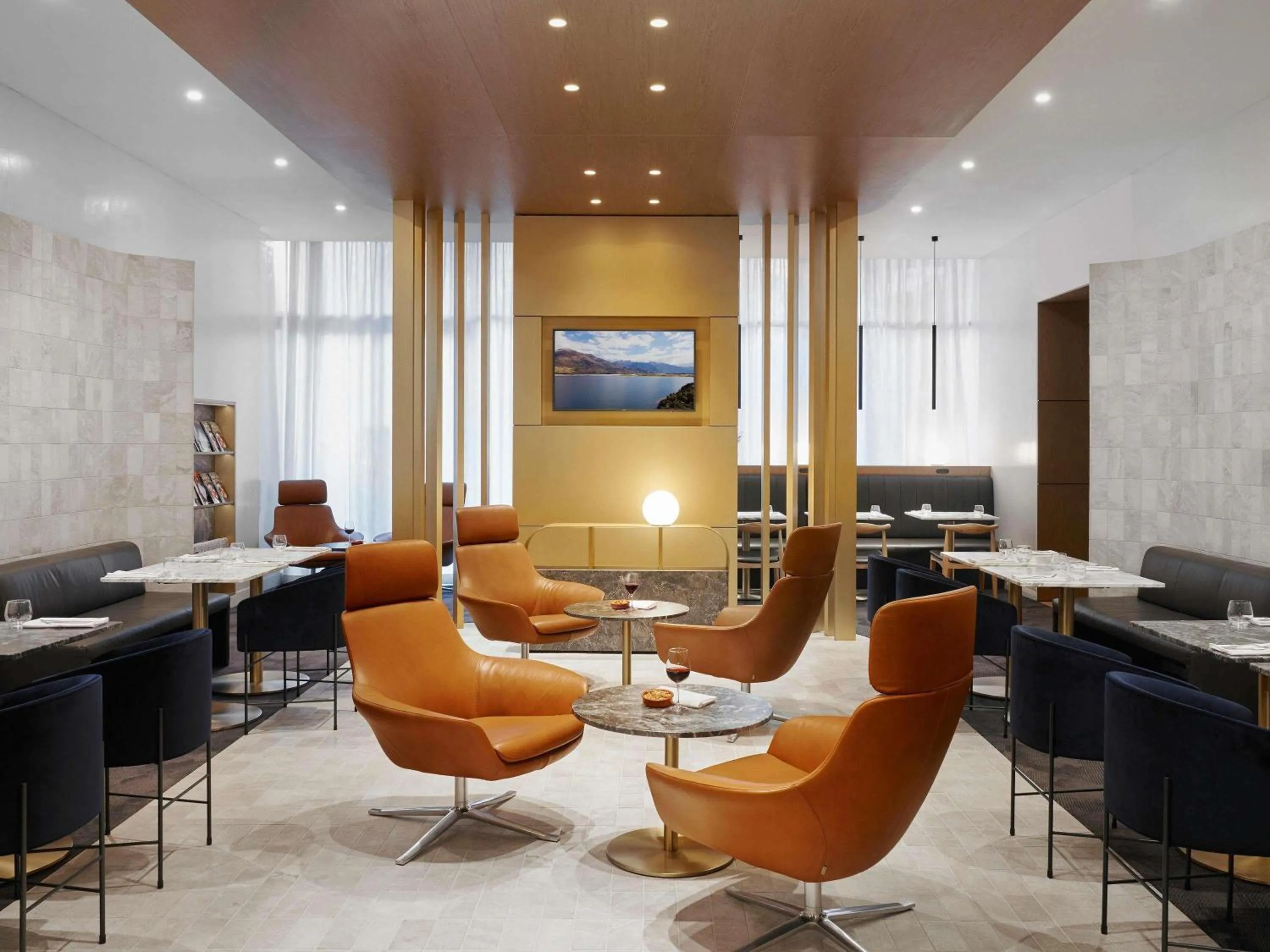 Bedroom in Pullman Adelaide