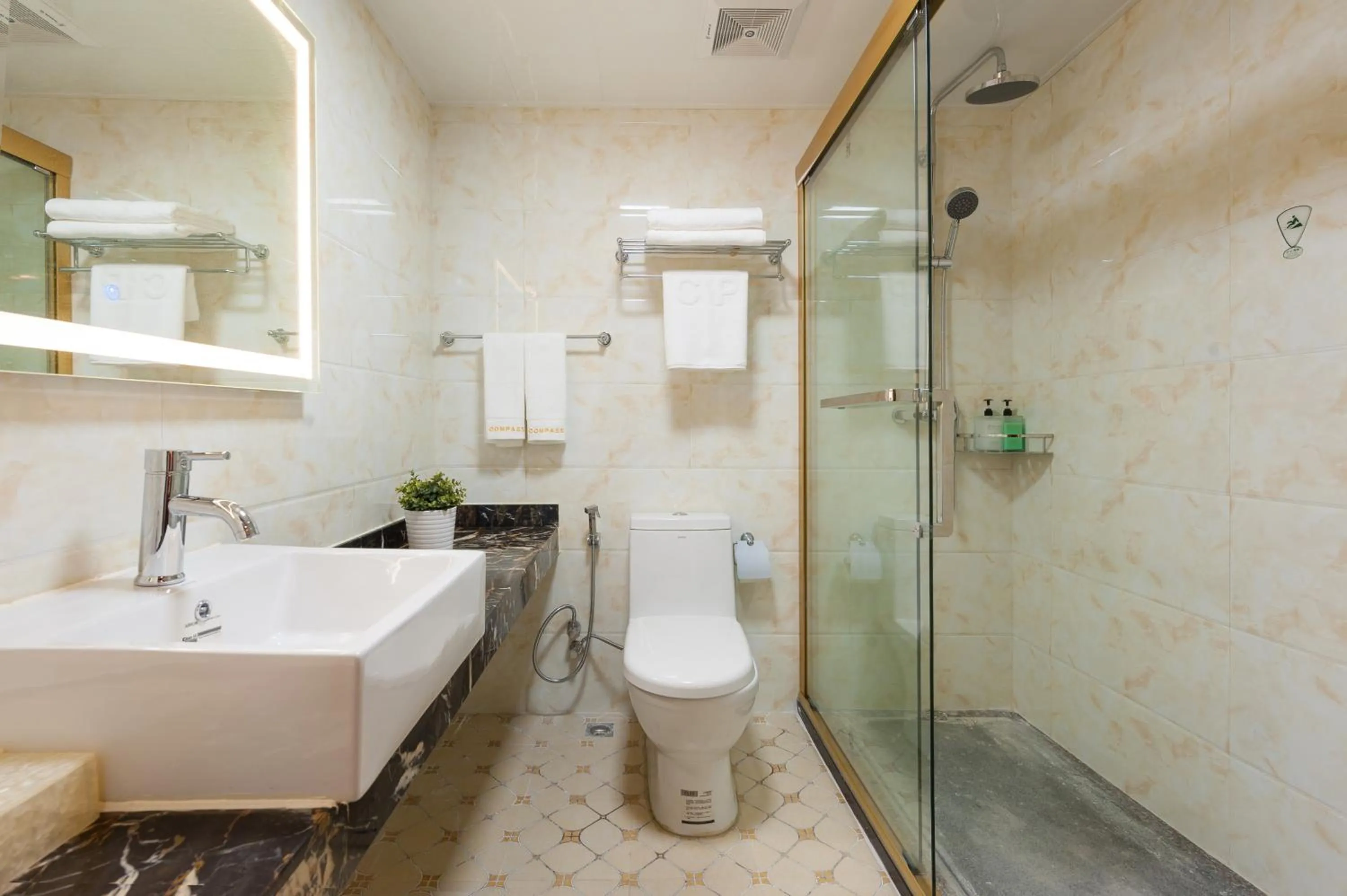 Bathroom in Guangzhou Compass Hotel