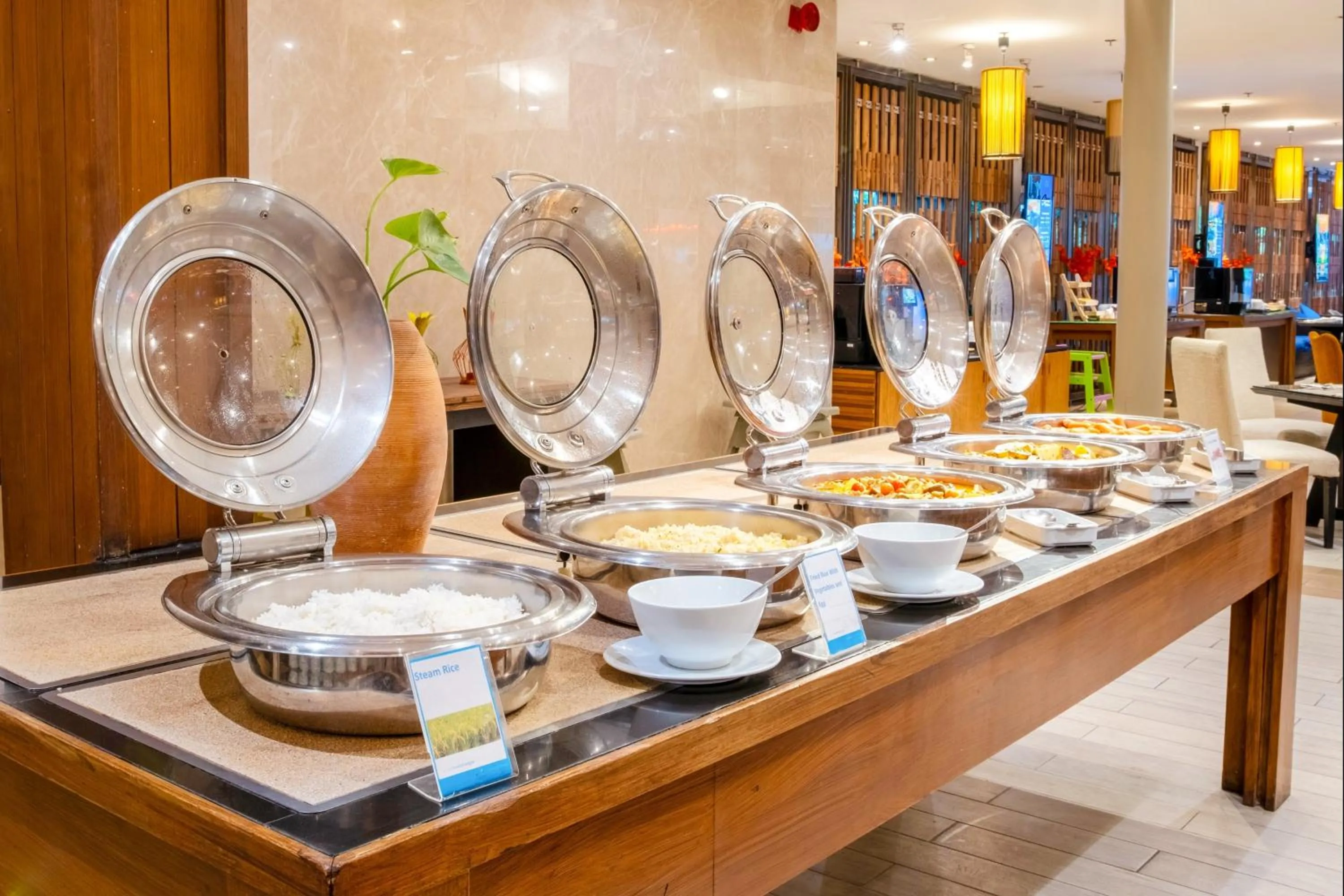 Restaurant/places to eat in Destination Resorts Phuket Surin Beach - SHA Extra Plus