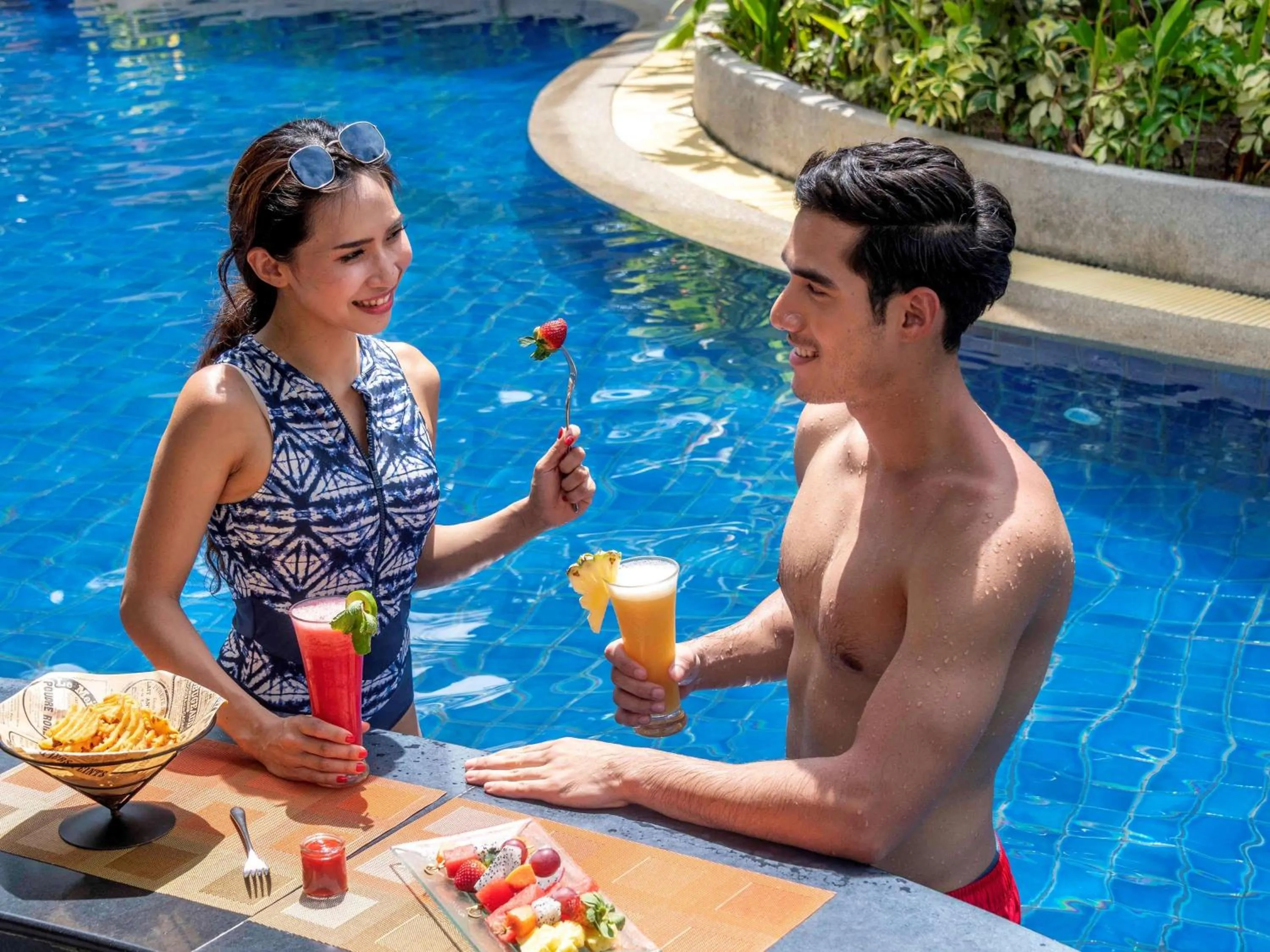 Lounge or bar in Destination Resorts Phuket Surin Beach - SHA Extra Plus