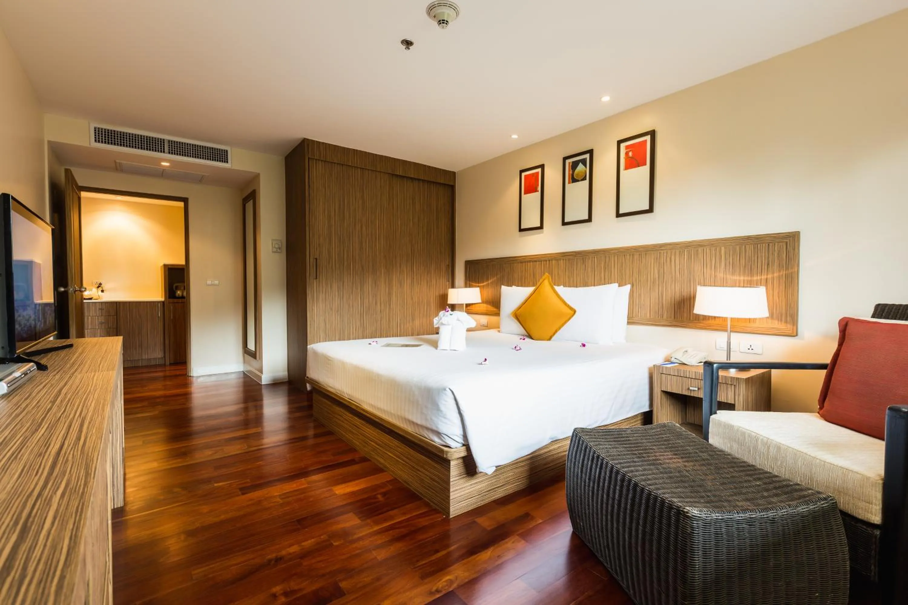 Bed in Destination Resorts Phuket Surin Beach - SHA Extra Plus