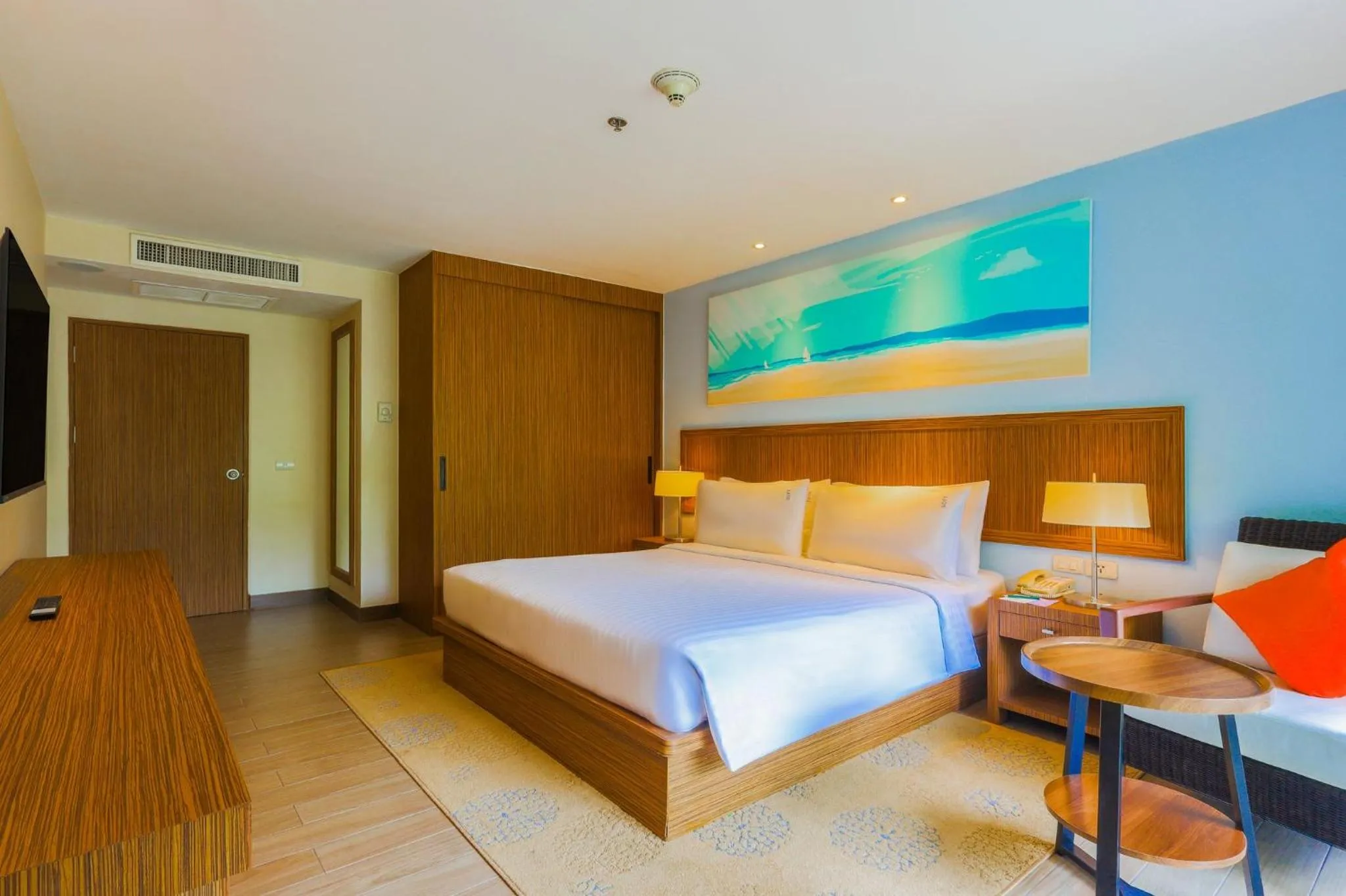 Photo of the whole room, Bed in Holiday Inn Resort Phuket Surin Beach, an IHG Hotel