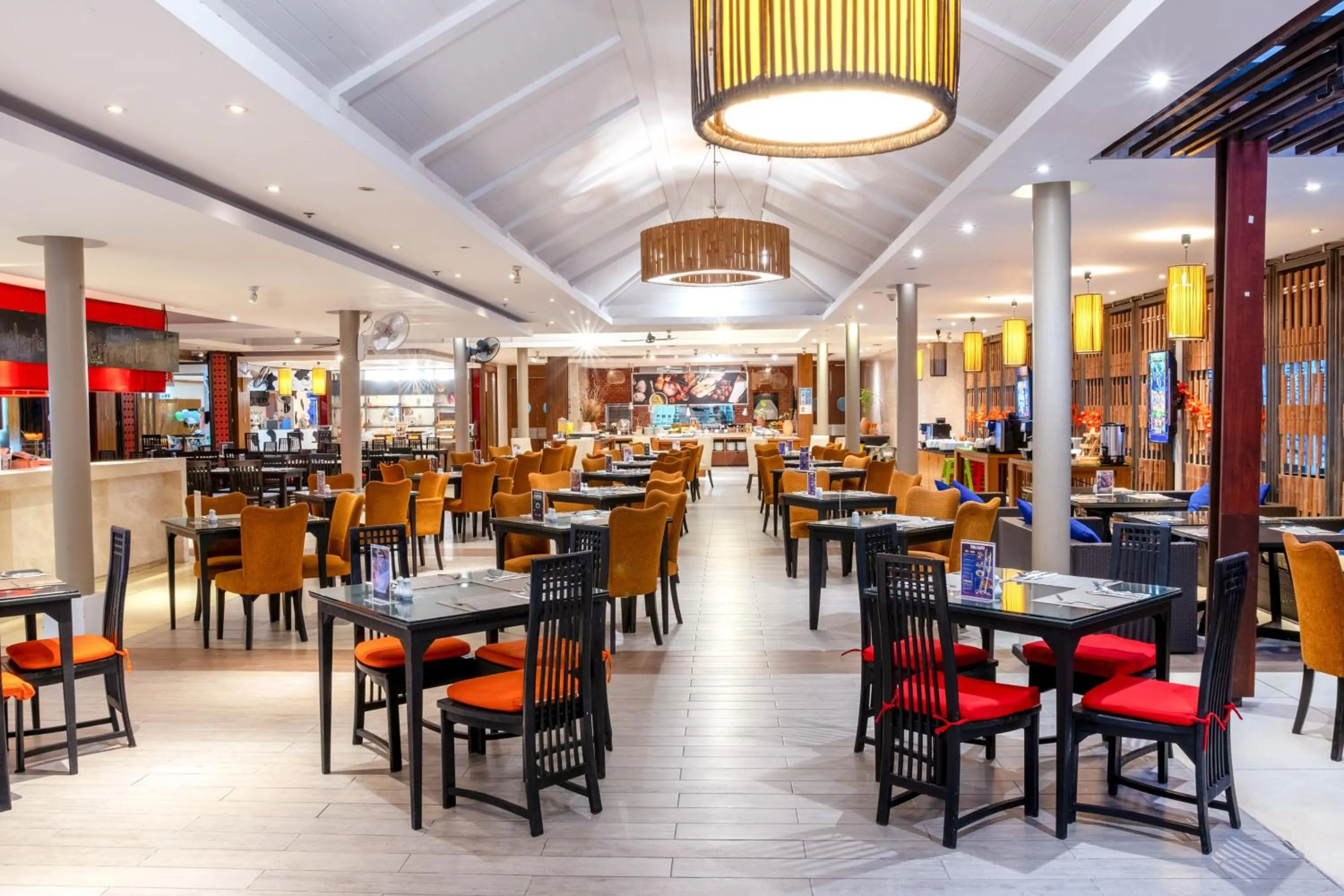 Restaurant/Places to Eat in Destination Resorts Phuket Surin Beach - SHA Extra Plus