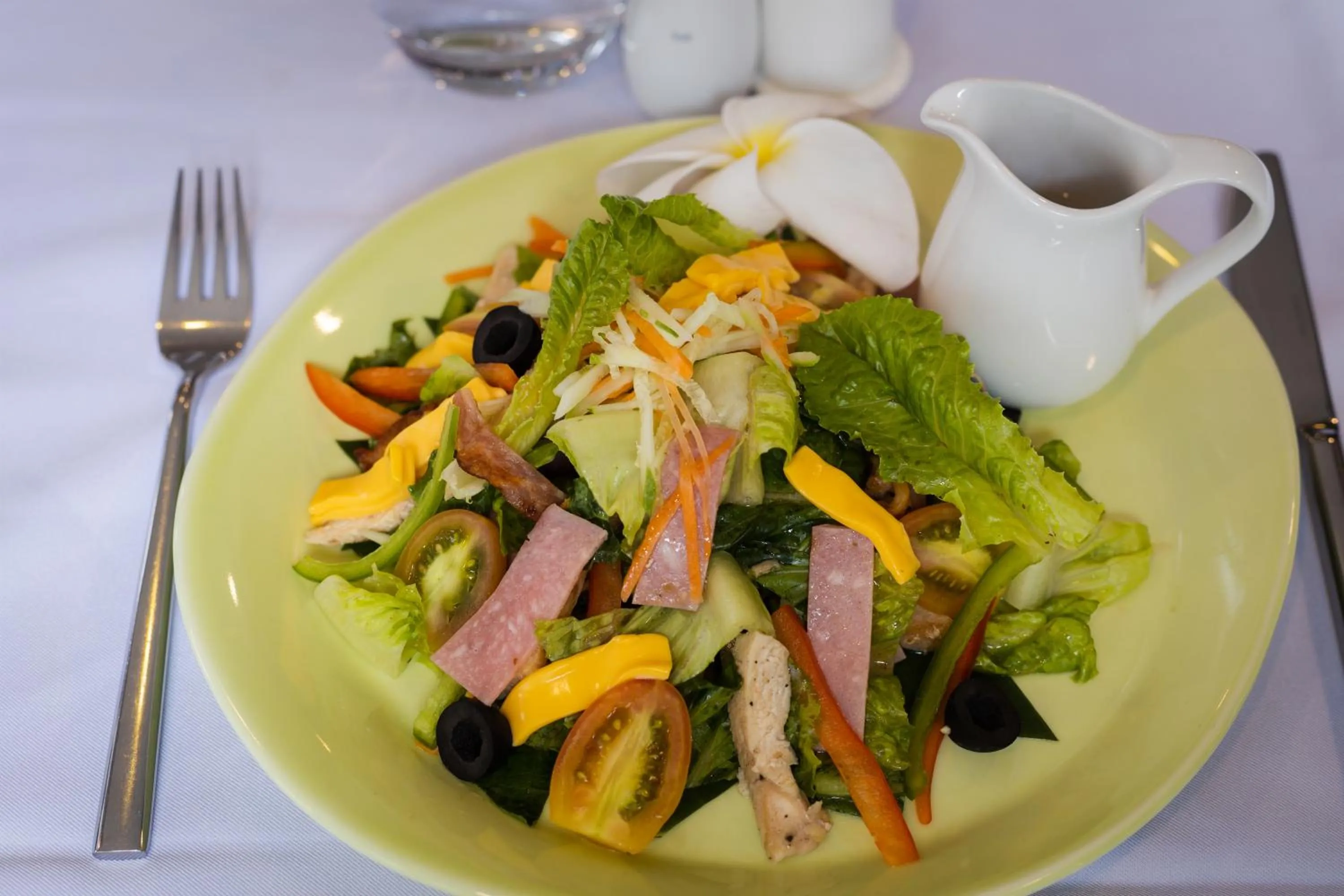 Restaurant/places to eat in Green Amazon Residence