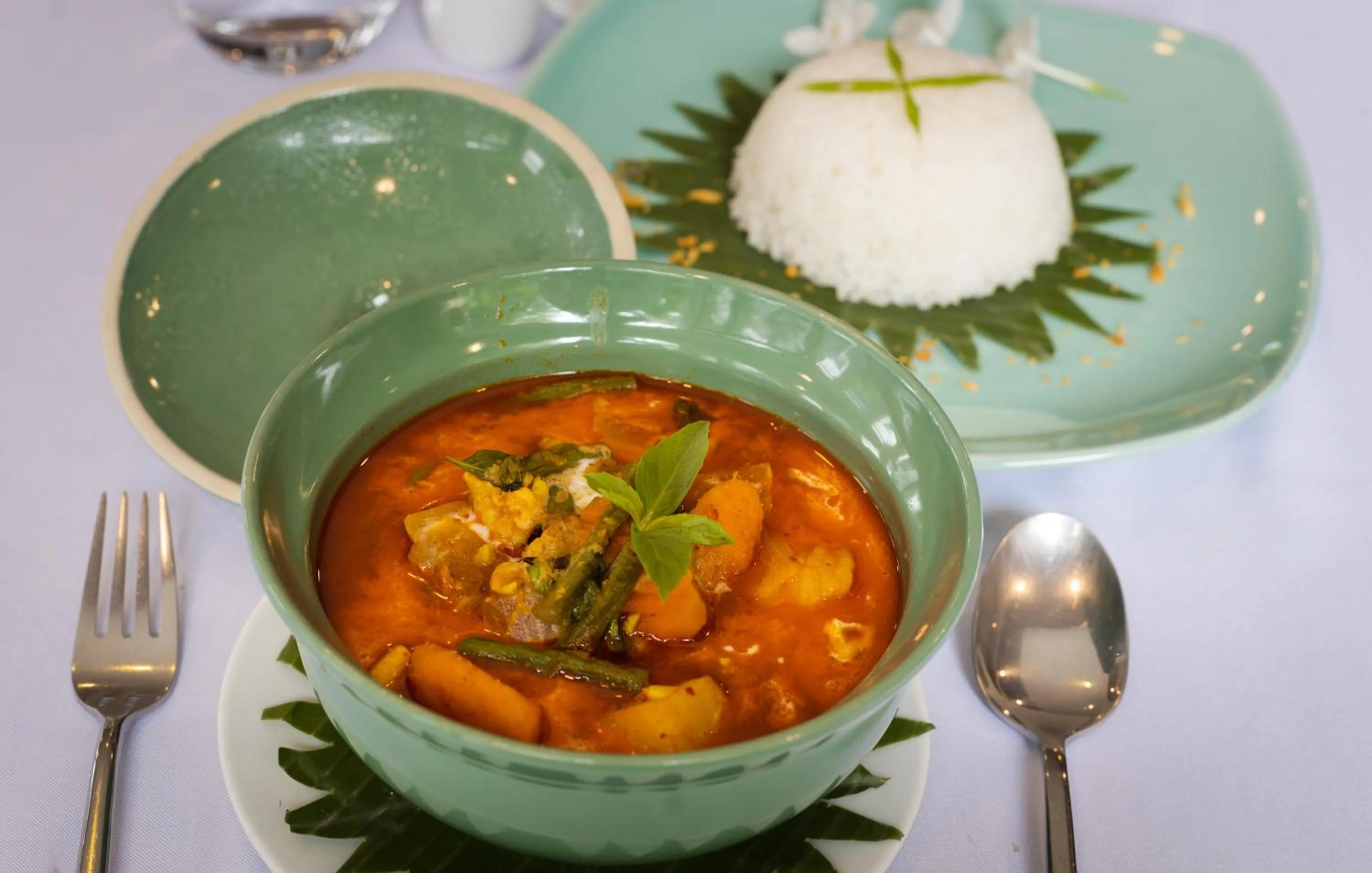 Restaurant/places to eat in Green Amazon Residence