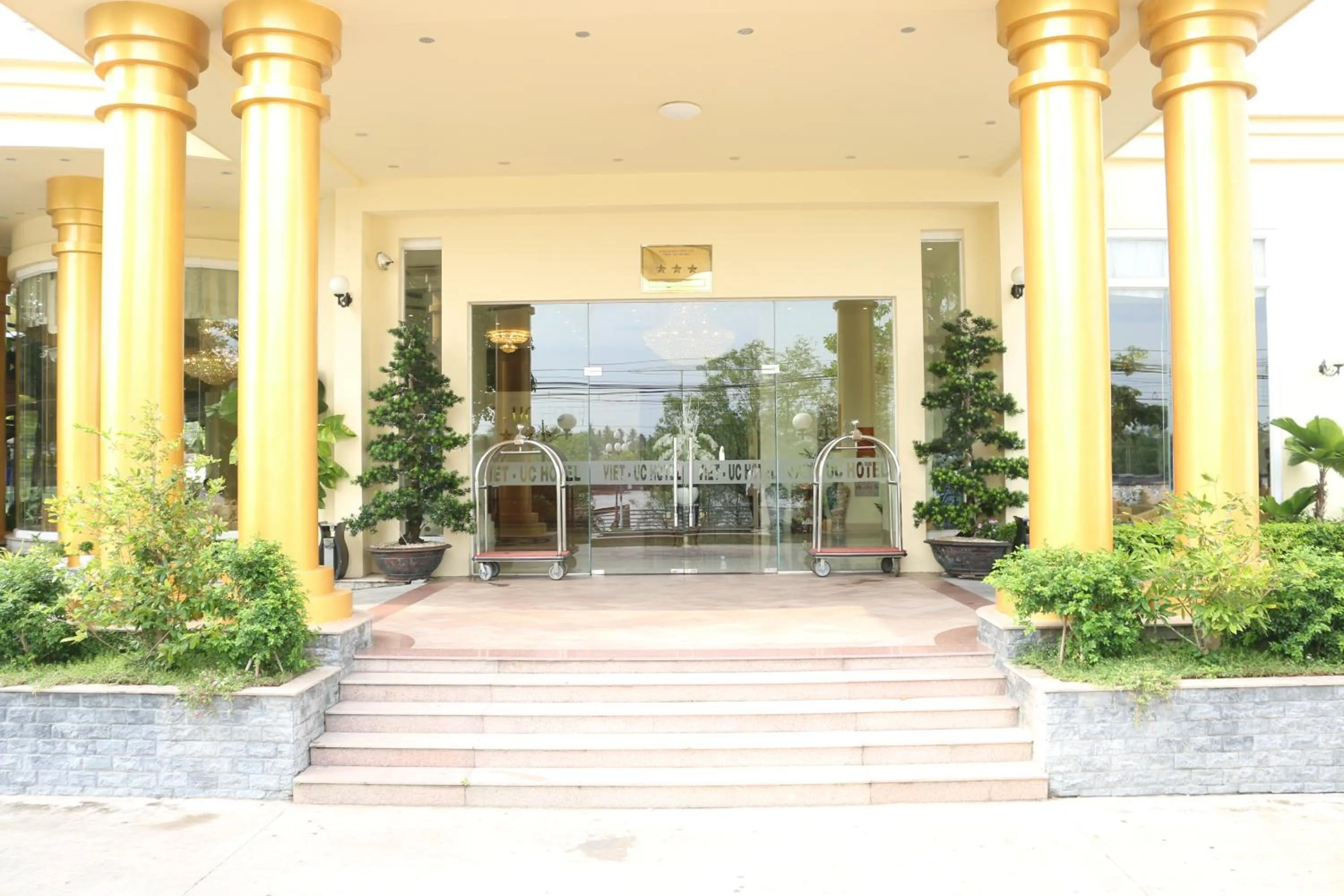Facade/entrance in Viet Uc Hotel