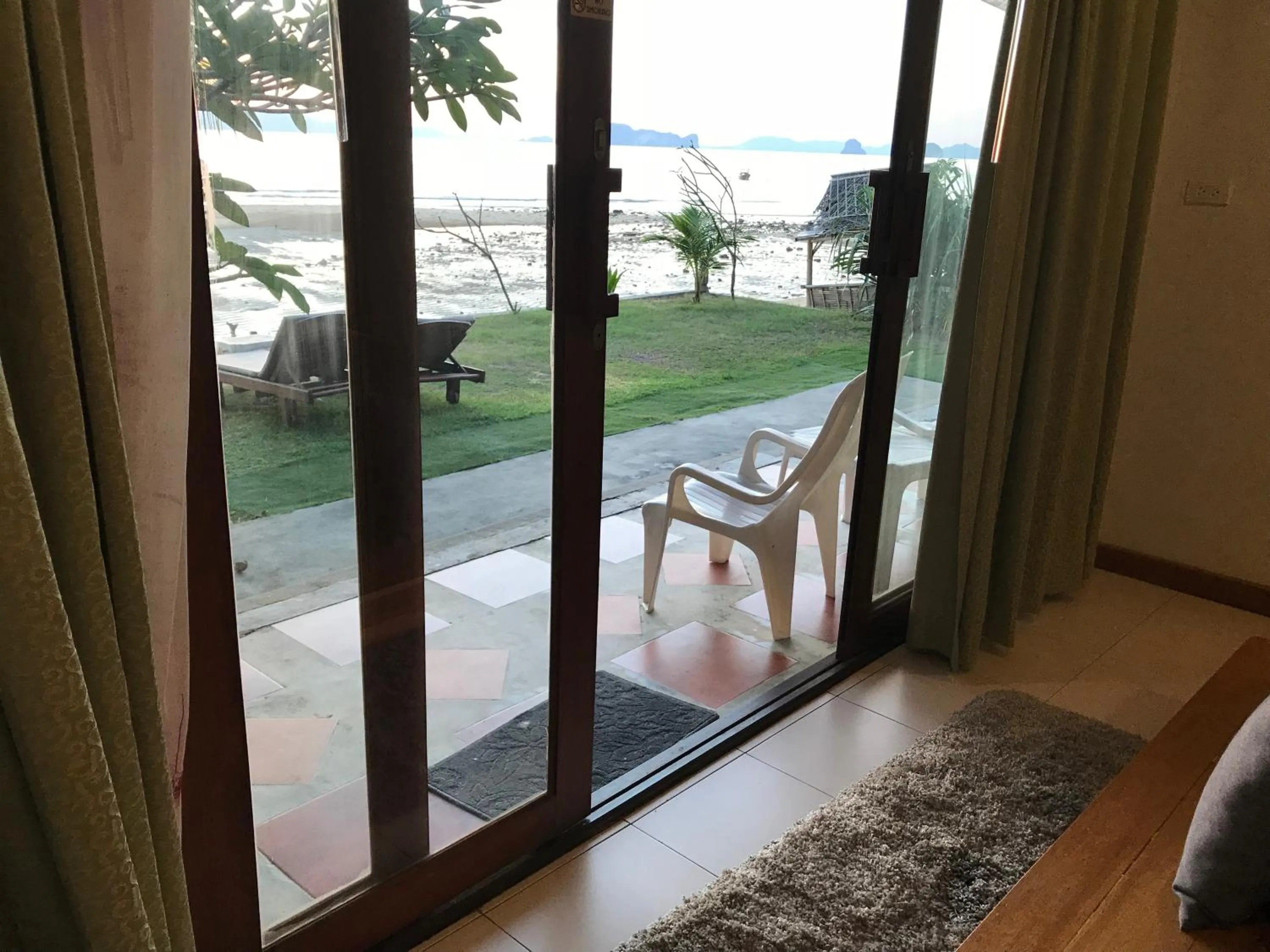 Beach in Koh Kwang Seaview