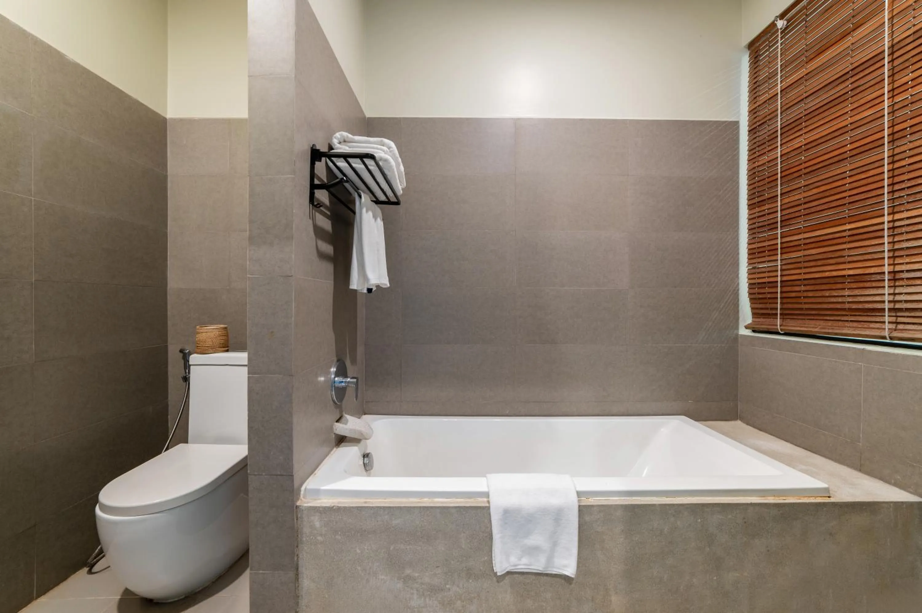 Shower in Bayon Modern Residence