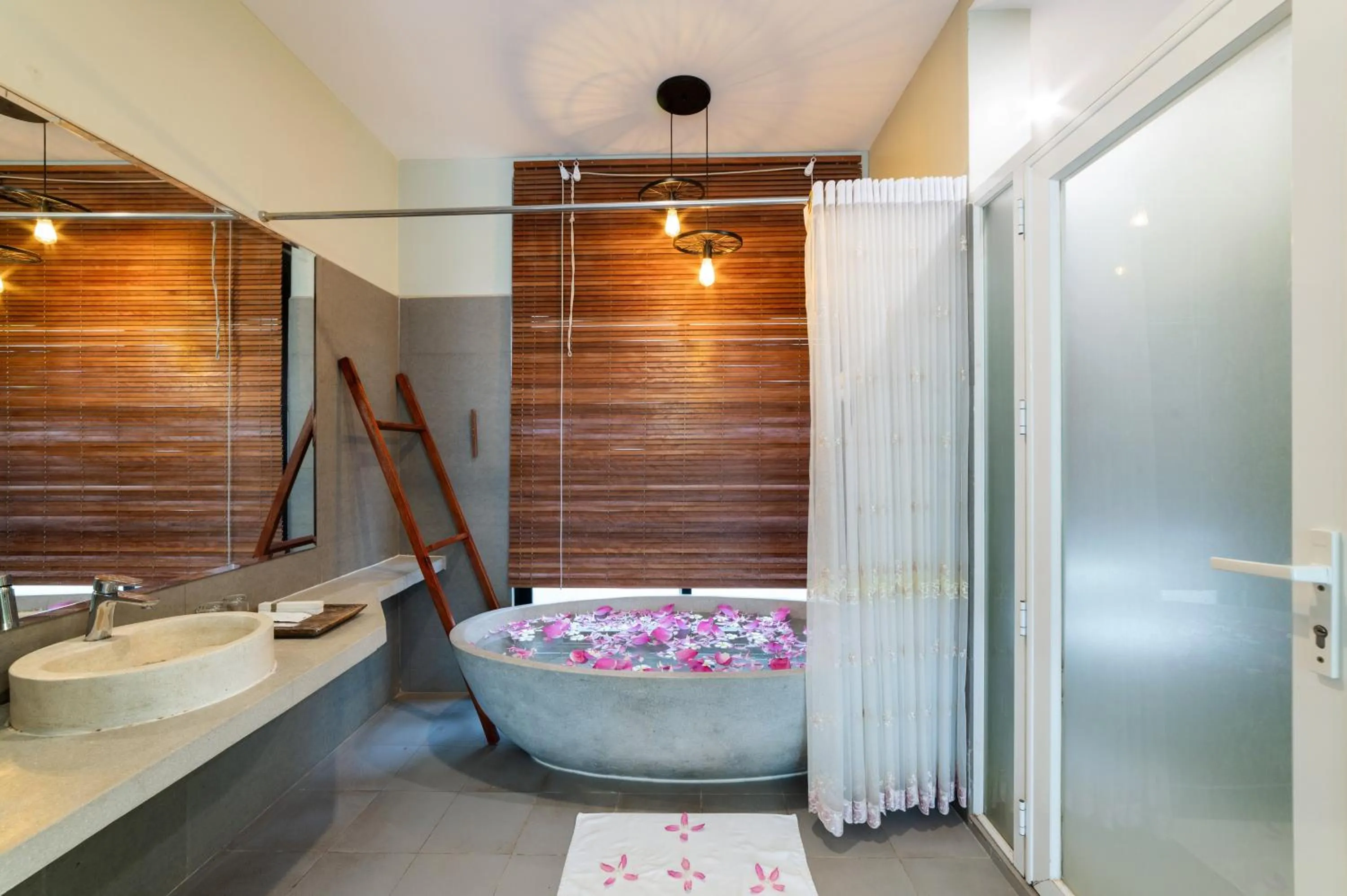 Bathroom in Bayon Modern Residence